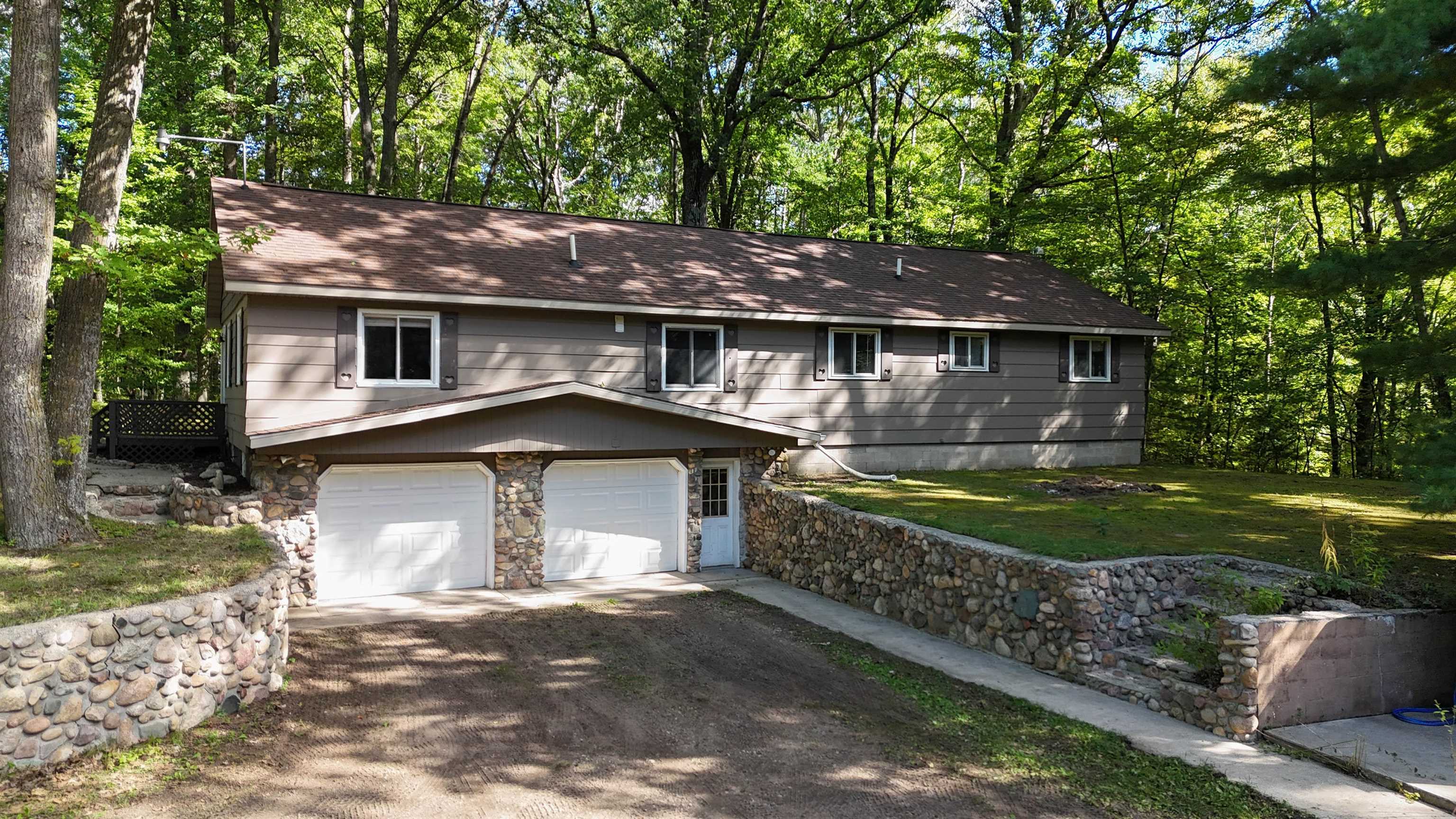 Photo 1 of Single family home for sale at 9428 W Jennings Rd, Lake City, MI 49651 | MLS# 78080073906 | Listing updated on 2026-09-27