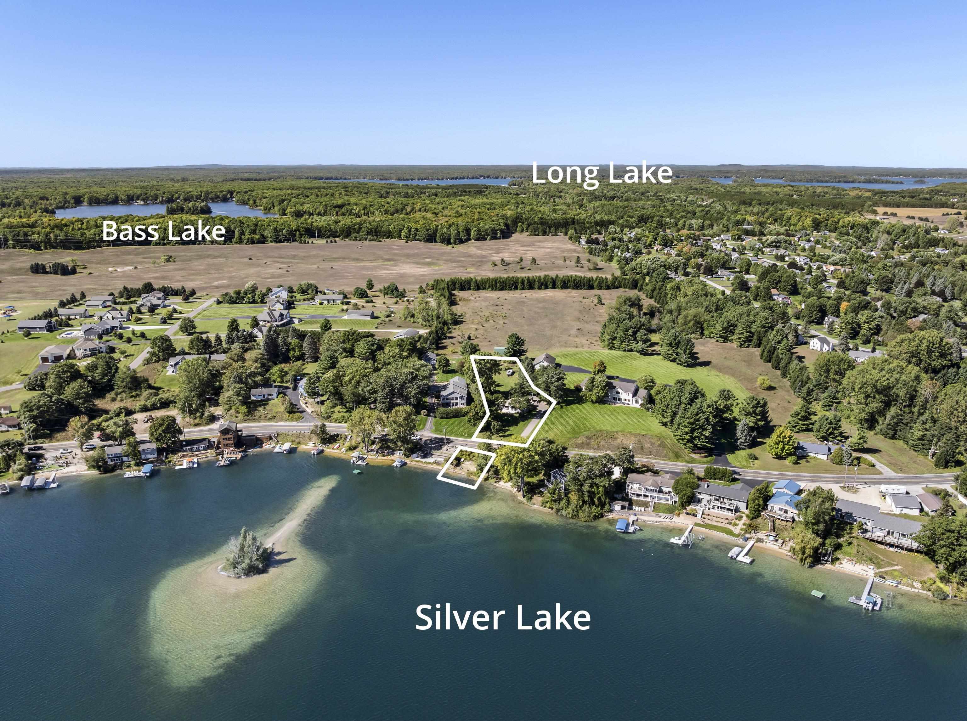 Photo 3 of Single family home for sale at 775 W Silver Lake Rd, Traverse City, MI 49685 | MLS# 78080073912 | Listing updated on 2026-10-06