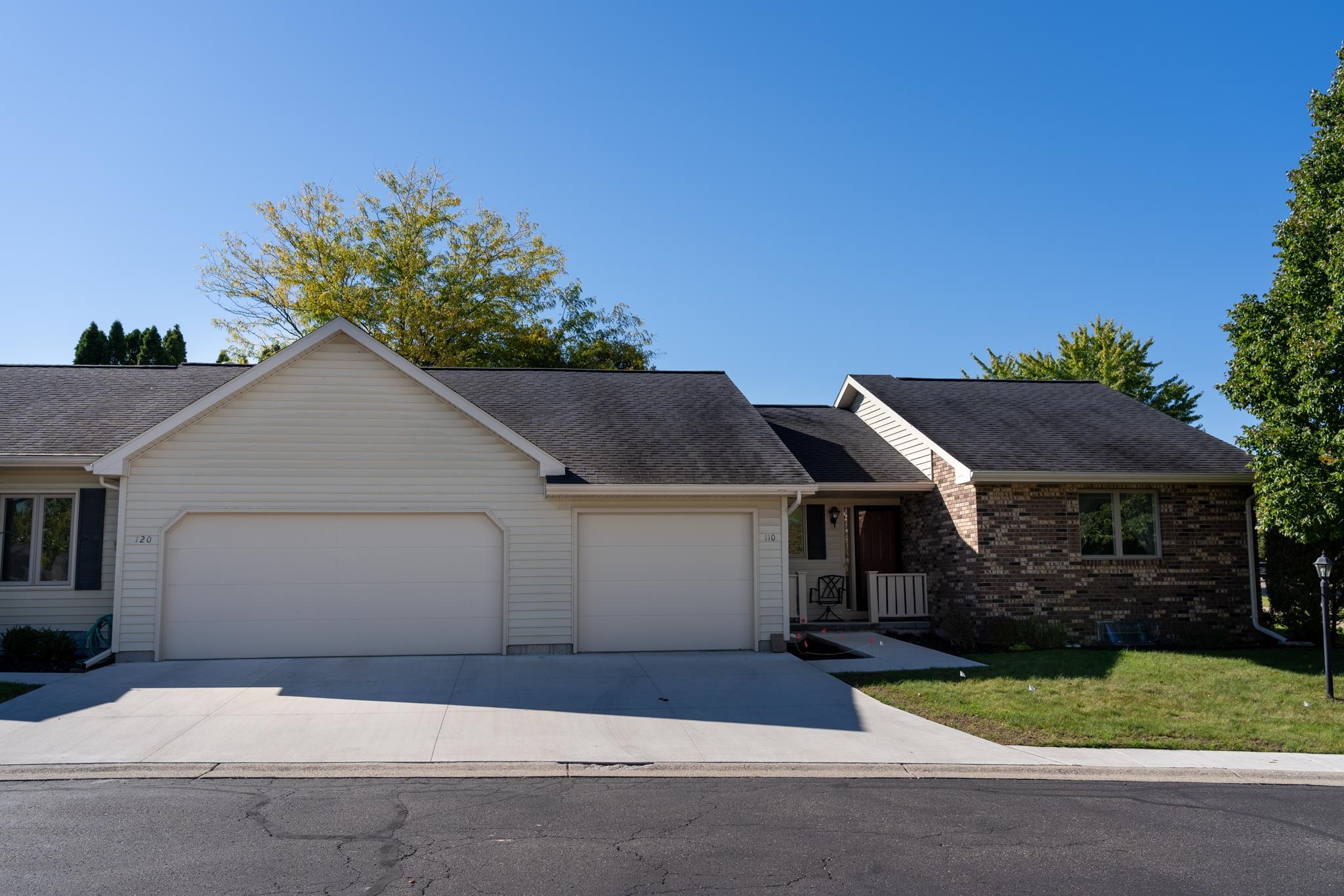 Photo 2 of Condo for sale at 110 Apricot Ln, Mount Pleasant, MI 48858 | MLS# 79080073913 | Listing updated on 2026-09-28
