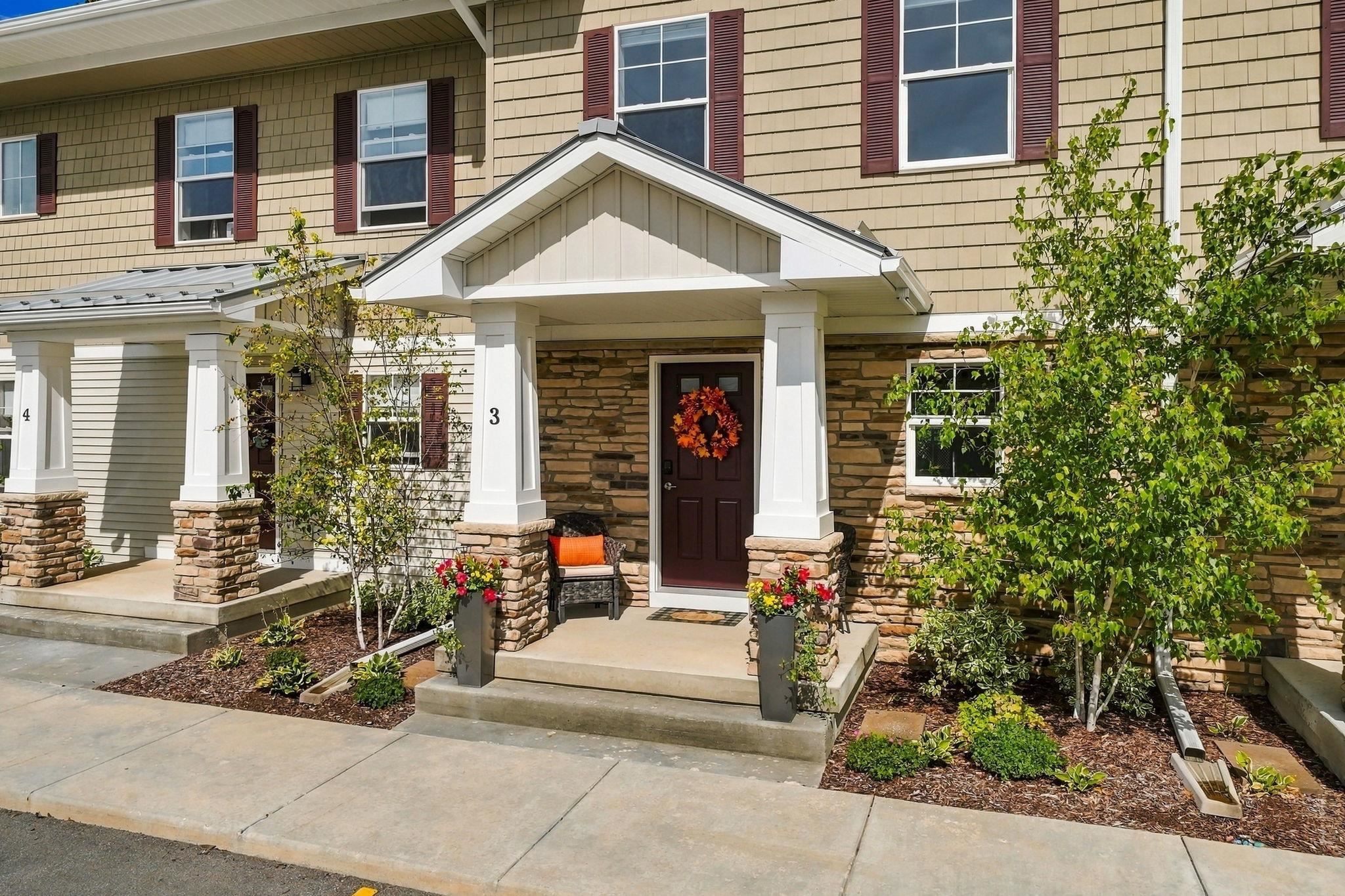 Photo 3 of Condo for sale at 1554 Simsbury St, Traverse City, MI 49686 | MLS# 78080073914 | Listing updated on 2026-09-28