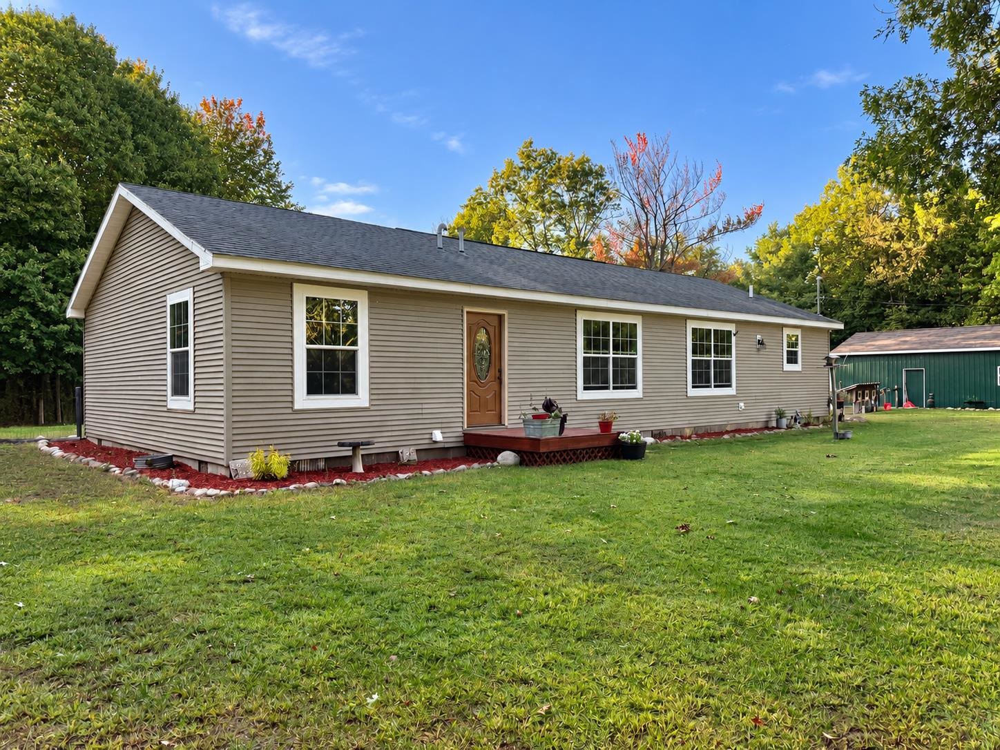 Single family home for sale at 587 N Lewis, Shepherd, MI 48883 | MLS# 79080073917