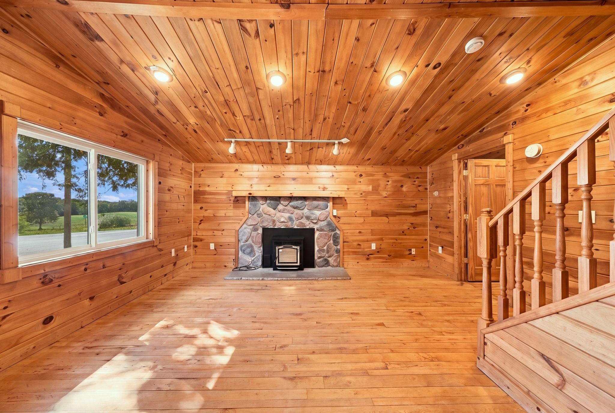 Photo 4 of Single family home for sale at 11010 E 8 Mile Rd, Tustin, MI 49688 | MLS# 78080073919 | Listing updated on 2026-09-28