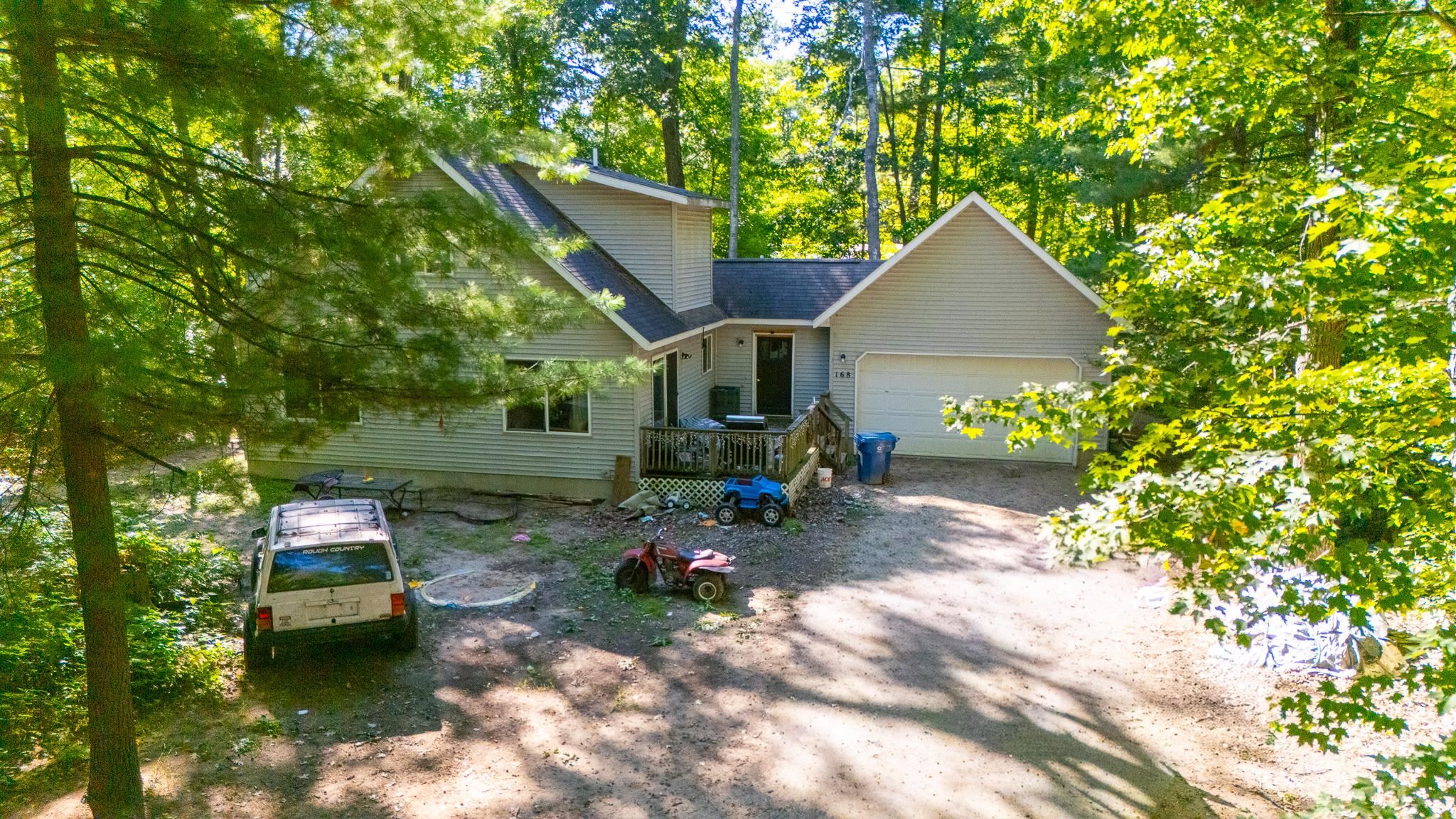 Photo 3 of Single family home for sale at 168 Pepperell, Houghton Lake, MI 48629 | MLS# 77080073924 | Listing updated on 2026-10-01