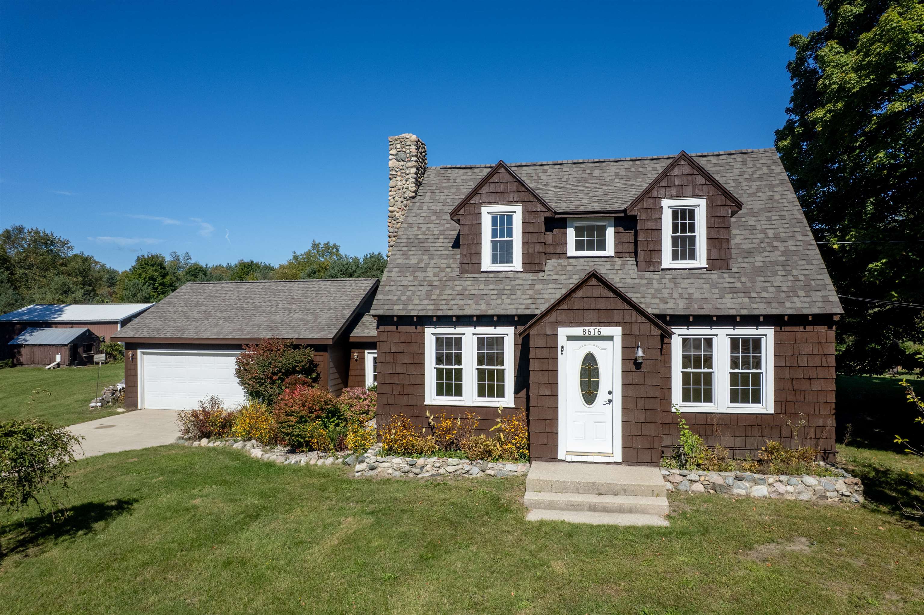 Photo 1 of Single family home for sale at 8616 Cedar Run Rd, Traverse City, MI 49684 | MLS# 78080073936 | Listing updated on 2026-09-29