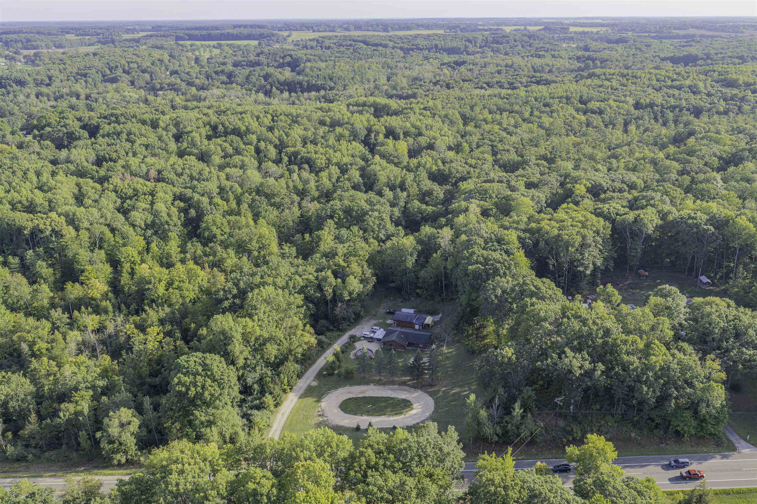 Photo 3 of Single family home for sale at 4760 E Howard City Edmore Rd, Edmore, MI 48829 | MLS# 79080073942 | Listing updated on 2026-09-28