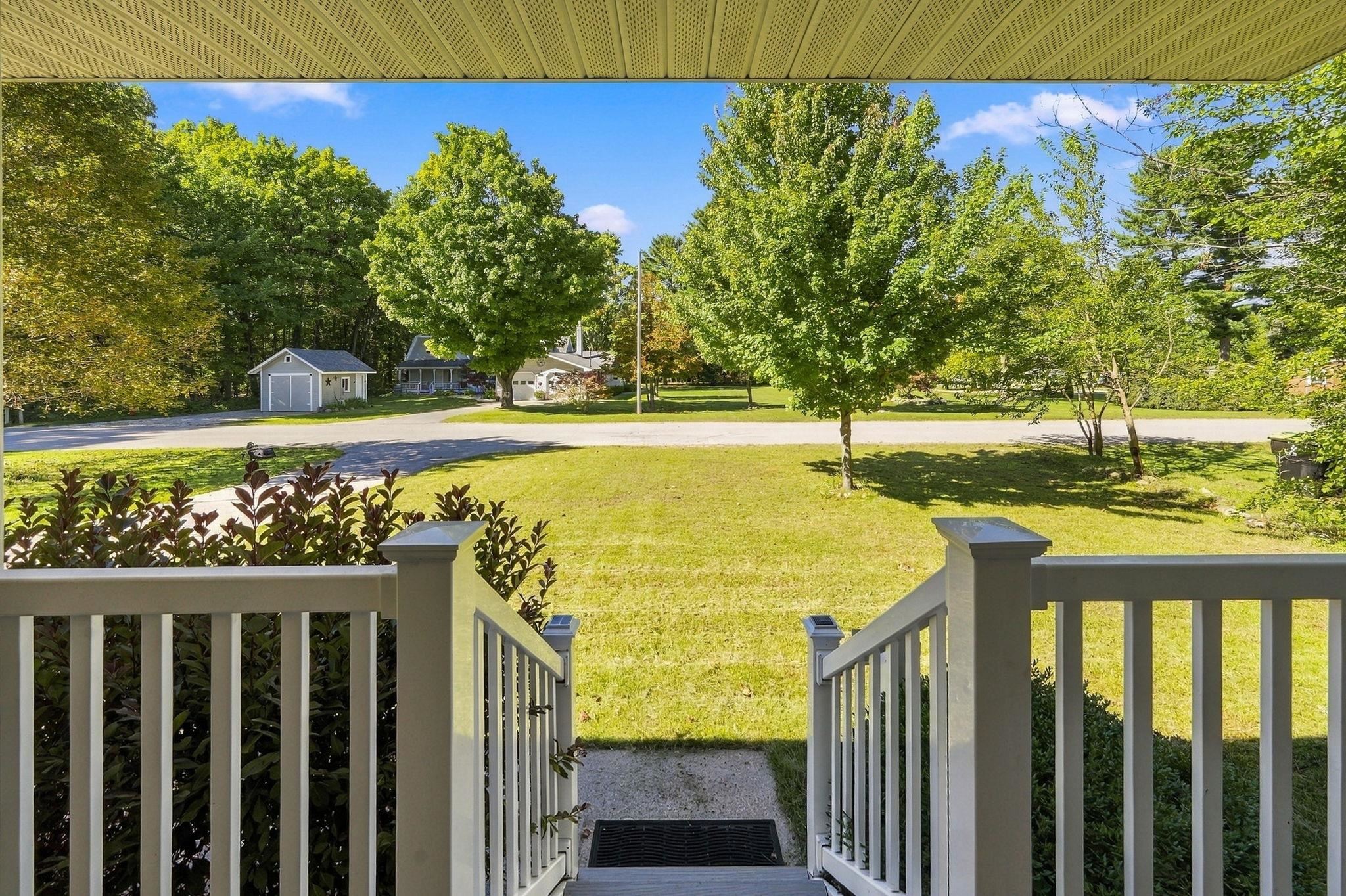 Photo 3 of Single family home for sale at 707 Pine St, Elk Rapids, MI 49629 | MLS# 78080073946 | Listing updated on 2026-10-06