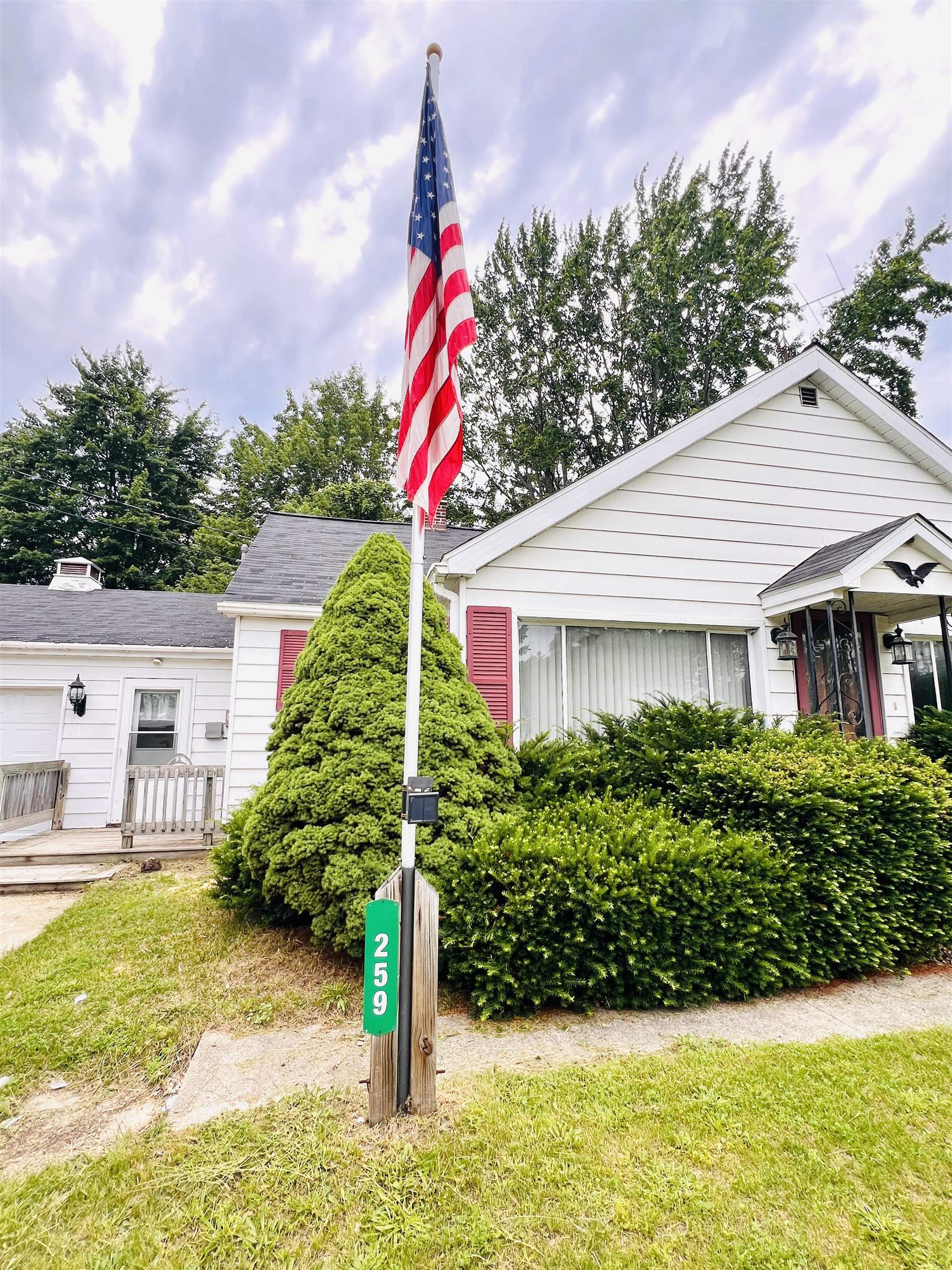 Photo 4 of Single family home for sale at 259 N Morey Rd, Lake City, MI 49651 | MLS# 78080073947 | Listing updated on 2026-09-30