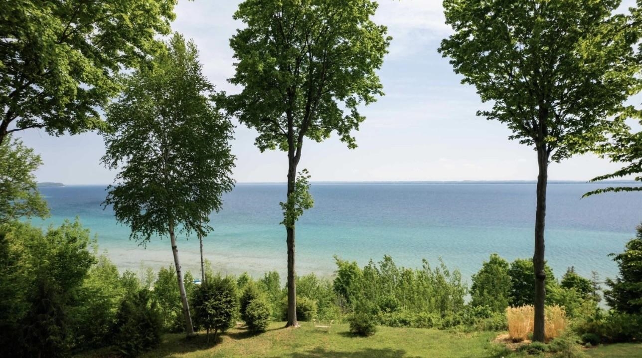 Photo 4 of Single family home for sale at 14788 Mallard Dr, Traverse City, MI 49686 | MLS# 78080073953 | Listing updated on 2026-09-29