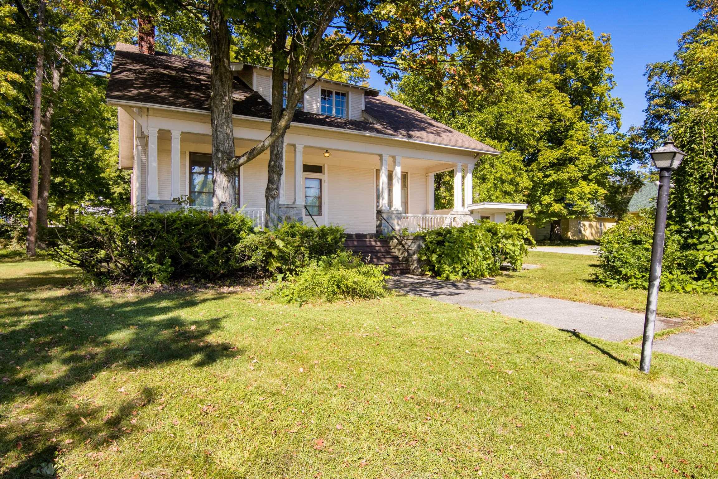 Photo 4 of Single family home for sale at 311 N Saint Marys, Suttons Bay, MI 49682 | MLS# 78080073955 | Listing updated on 2026-10-07
