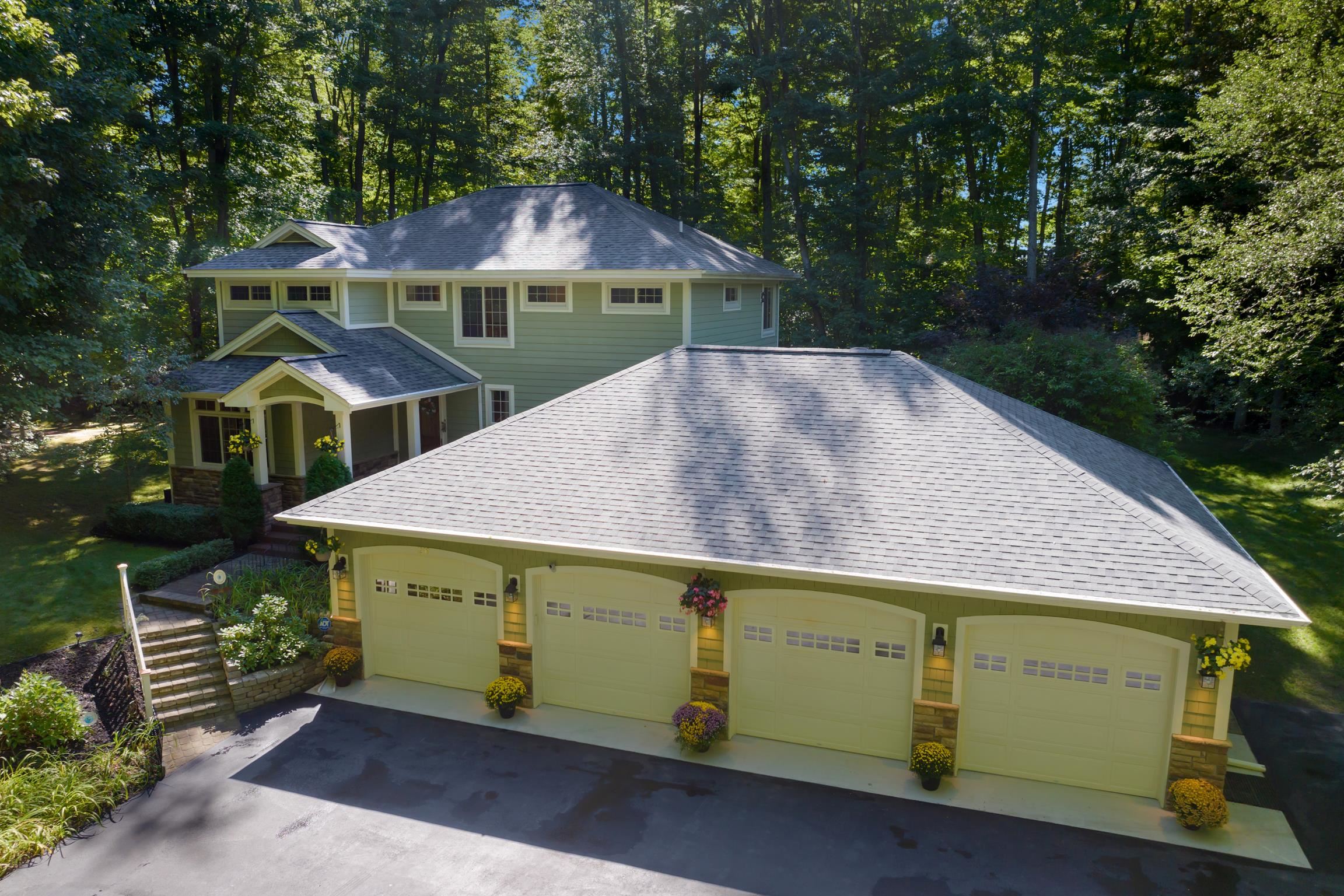 Photo 2 of Single family home for sale at 1299 Cedar Dr, Traverse City, MI 49685 | MLS# 78080073956 | Listing updated on 2026-10-04