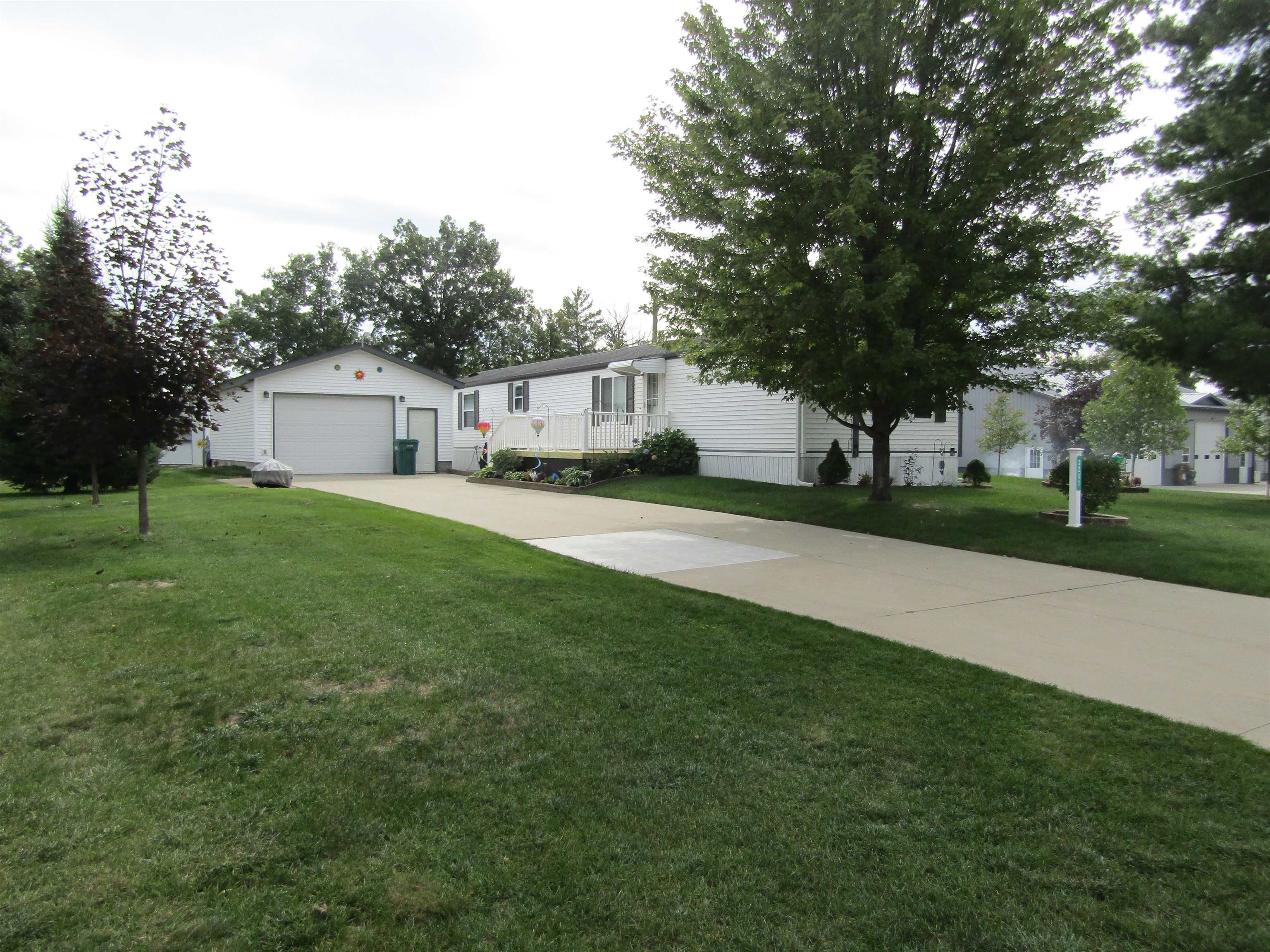 Photo 1 of Single family home for sale at 3287 Comanche Trl, West Branch, MI 48661 | MLS# 77080073959 | Listing updated on 2026-10-01