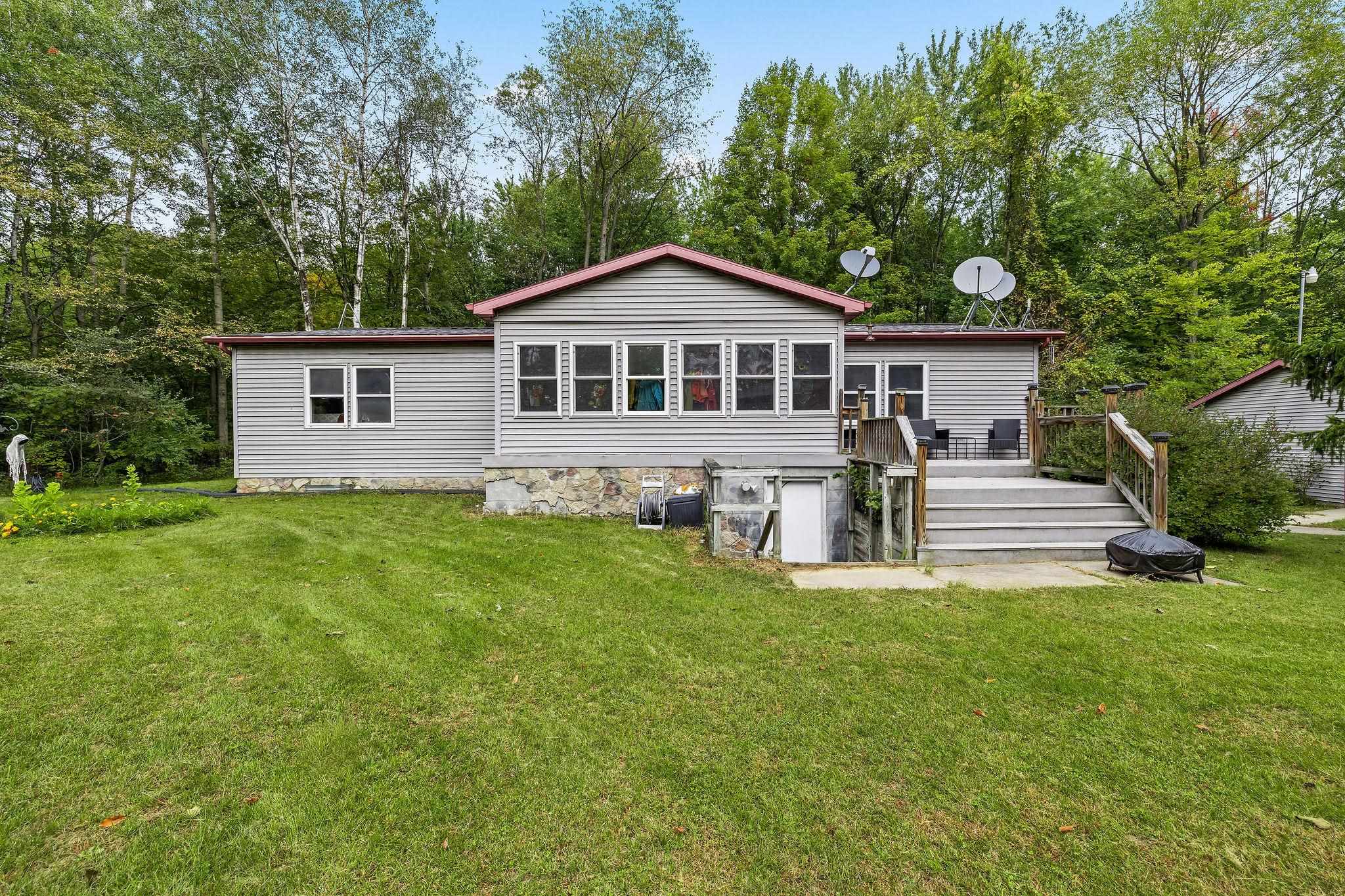Single family home for sale at 4812 SE County Line Rd, Shepherd, MI 48883 | MLS# 79080073966