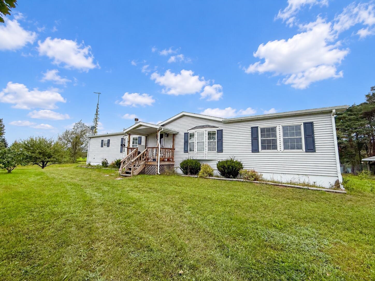 Single family home for sale at 5303 E Houghton Lake Rd, Lake City, MI 49651 | MLS# 77080073976