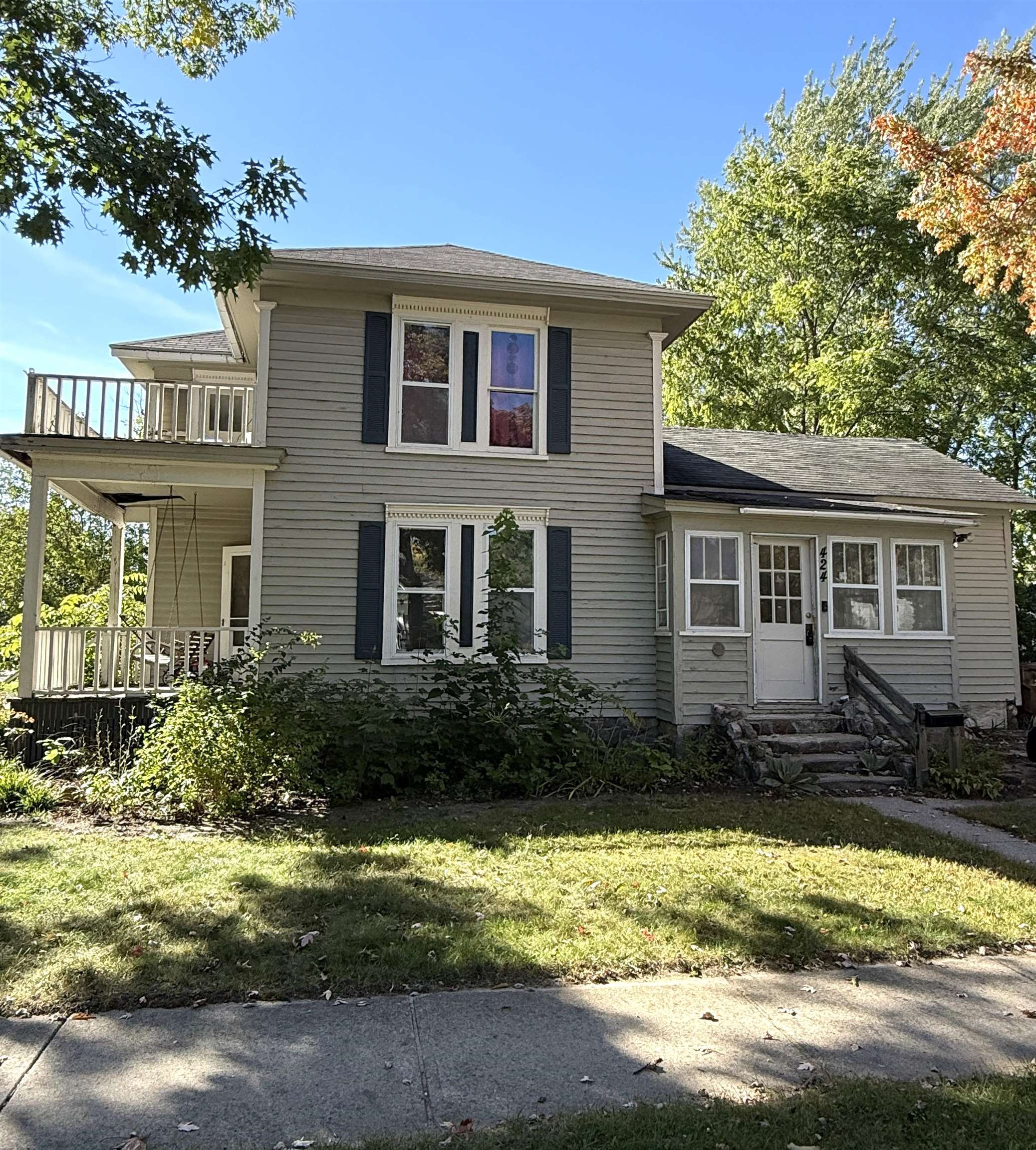 Photo 1 of Single family home for sale at 424 S Kinney St, Mount Pleasant, MI 48858 | MLS# 79080073980 | Listing updated on 2026-10-01