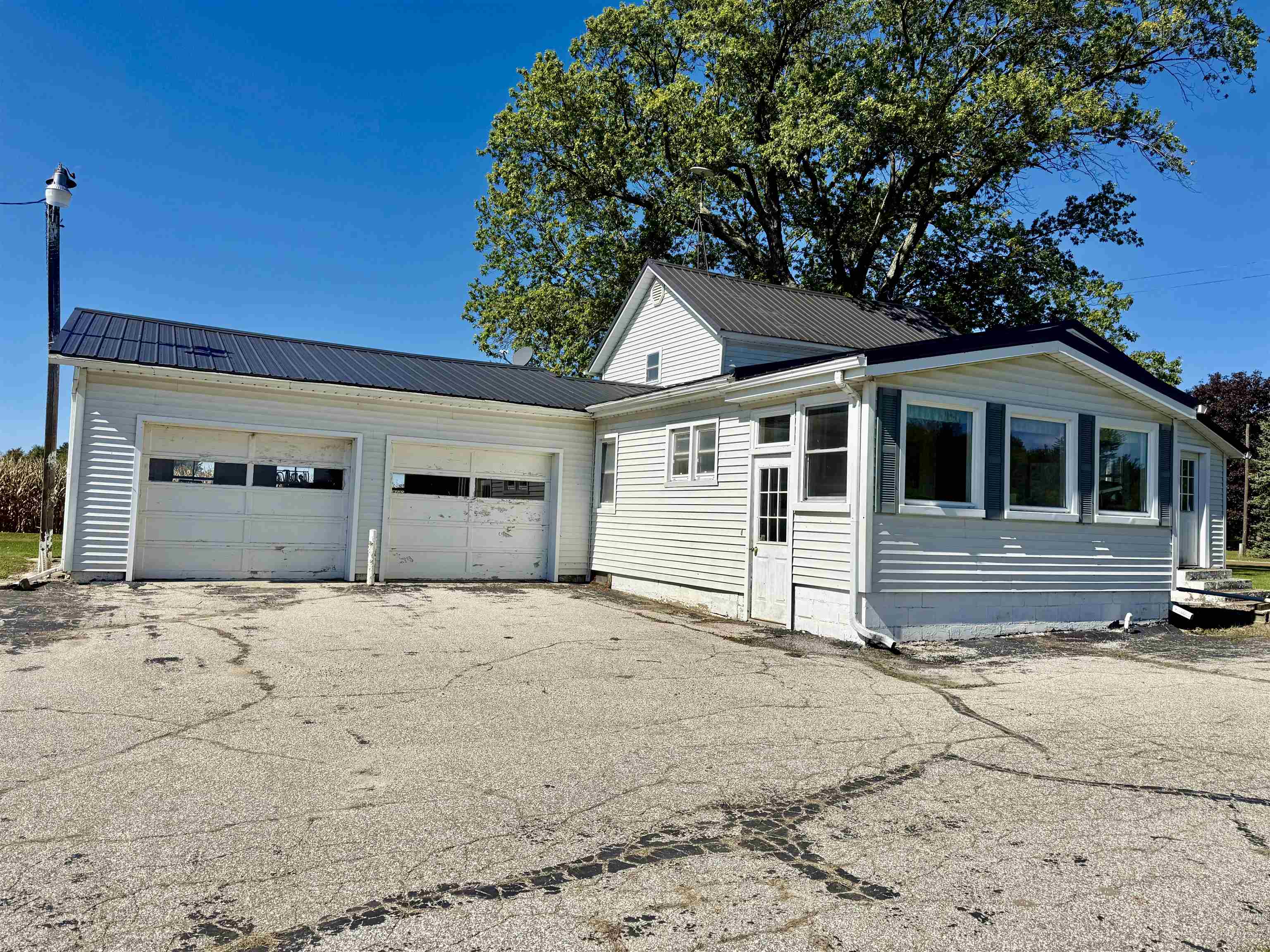 Photo 1 of Single family home for sale at 588 E Pierce Rd, Ithaca, MI 48847 | MLS# 79080073987 | Listing updated on 2026-10-06