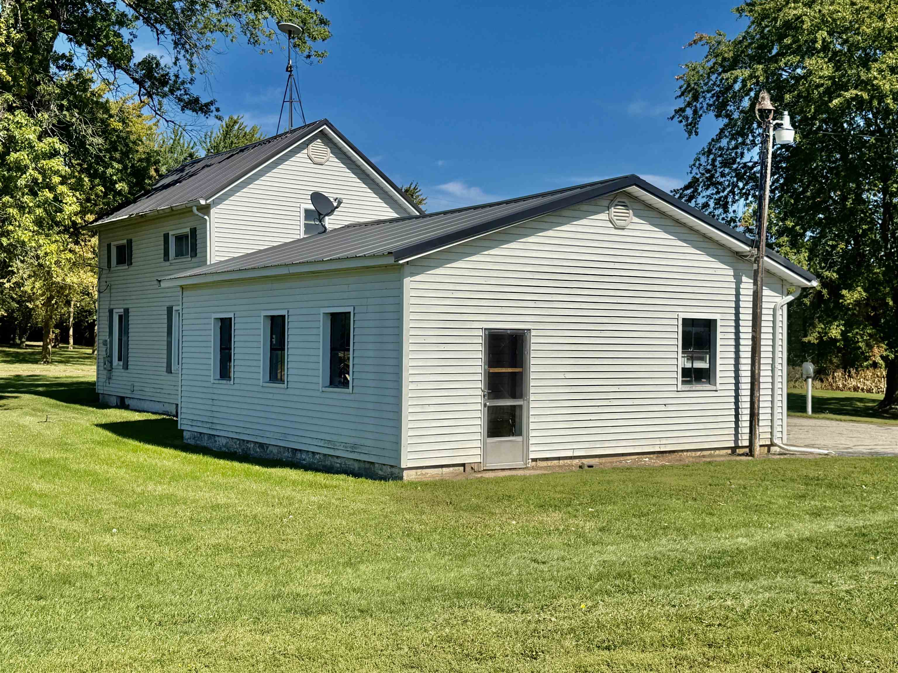 Photo 3 of Single family home for sale at 588 E Pierce Rd, Ithaca, MI 48847 | MLS# 79080073987 | Listing updated on 2026-10-06