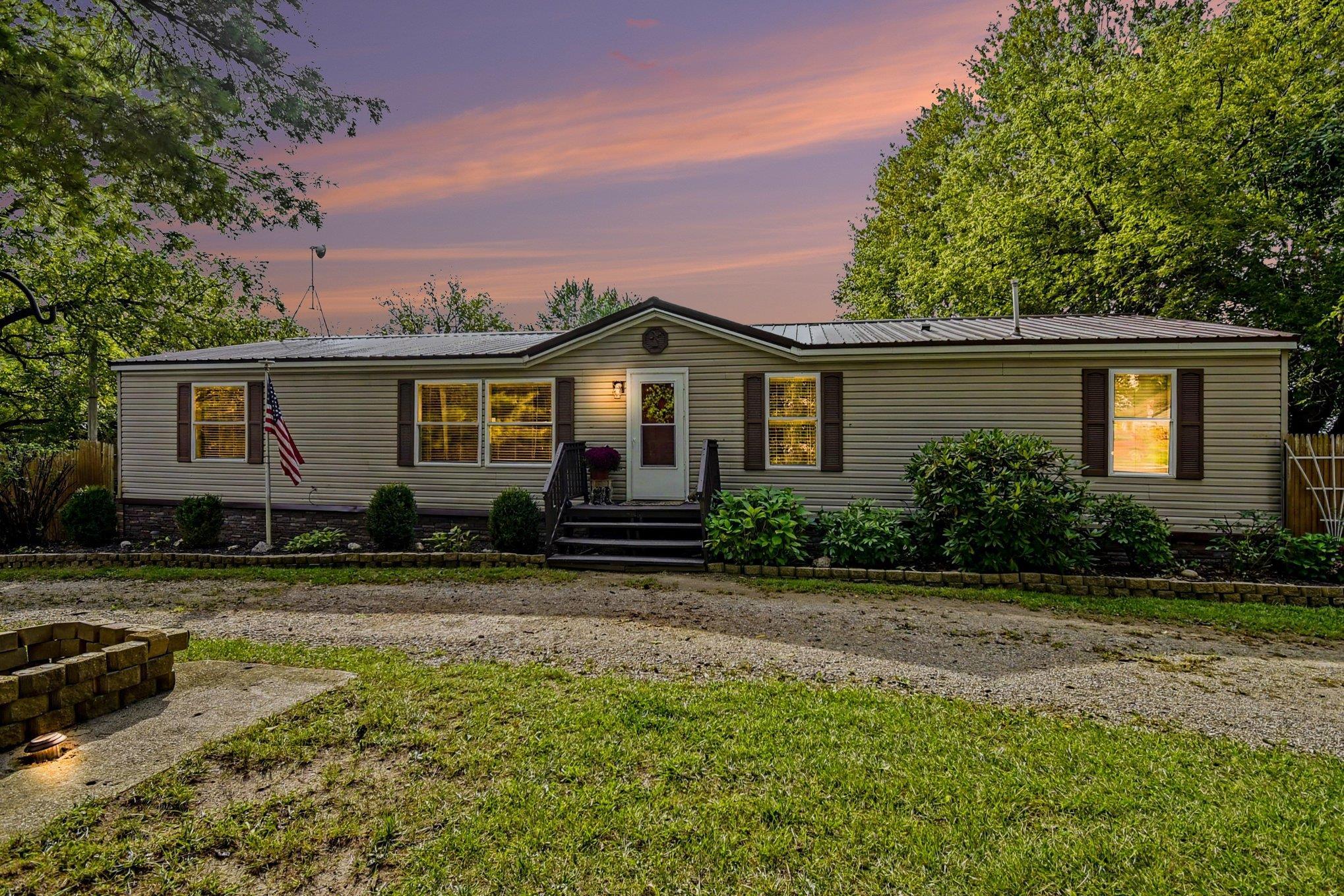 Photo 1 of Single family home for sale at 691 N Duffield Rd, Sumner, MI 48889 | MLS# 79080073991 | Listing updated on 2026-10-01
