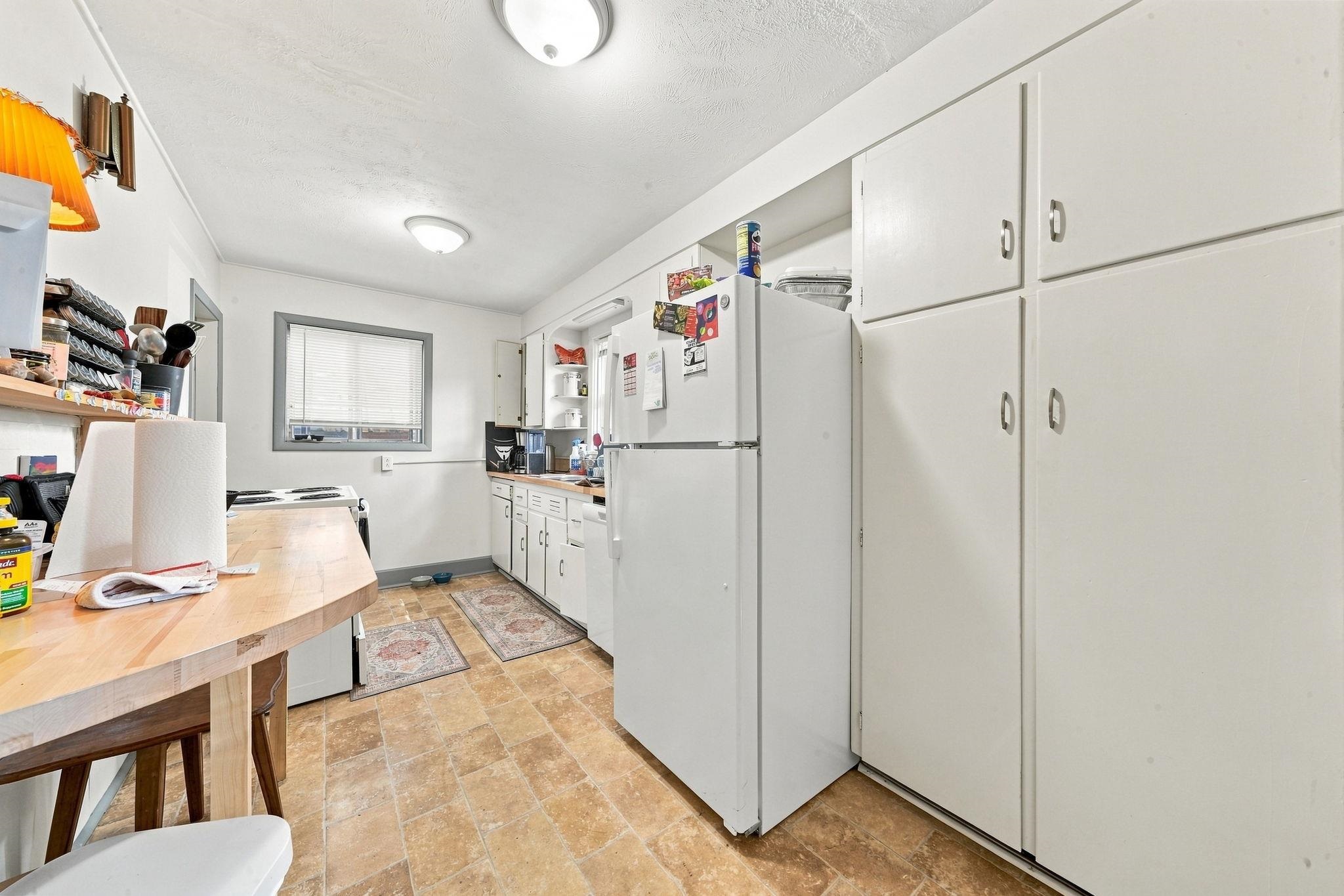 Photo 3 of Multi family home for sale at 320 Howard St, Cadillac, MI 49601 | MLS# 78080074015 | Listing updated on 2026-10-02
