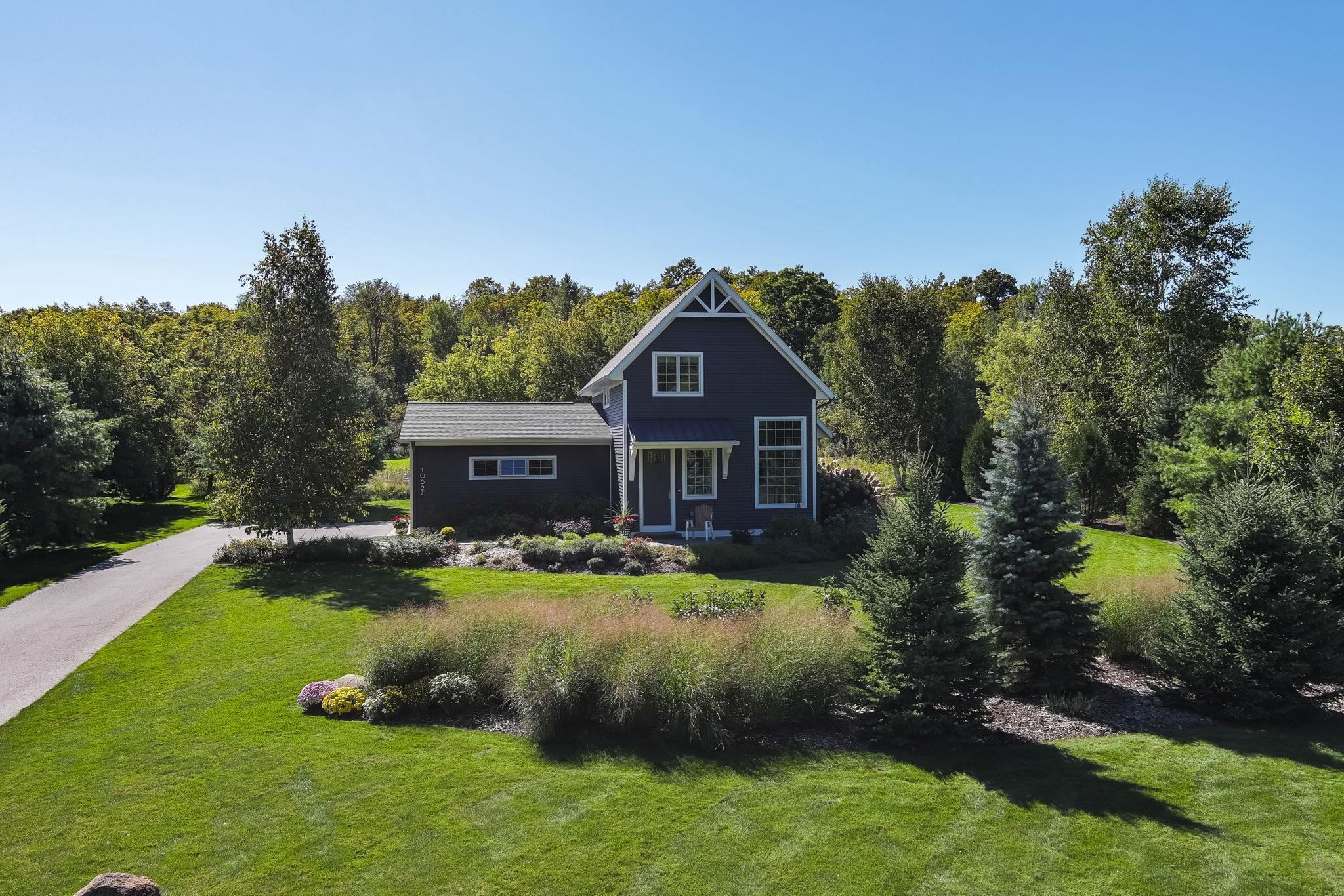 Photo 1 of Single family home for sale at 10624 E + Lot 11 Ora Lee Ln, Suttons Bay Township Leelanau, MI 49682 | MLS# 78080074018 | Listing updated on 2026-10-04