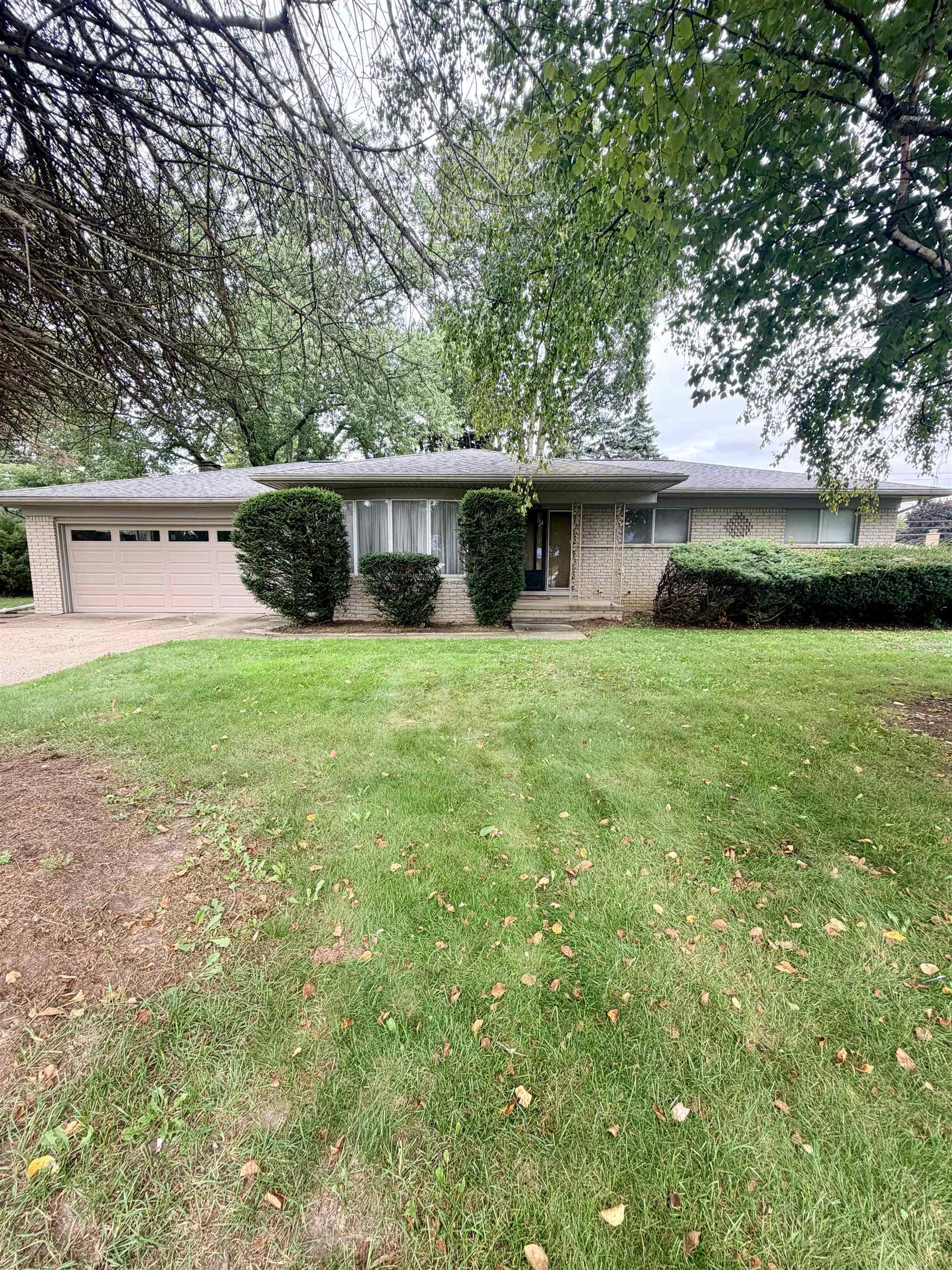 Photo 1 of Single family home for sale at 53598 Franklin Dr, Shelby Township, MI 48316 | MLS# 79080074024 | Listing updated on 2026-10-05