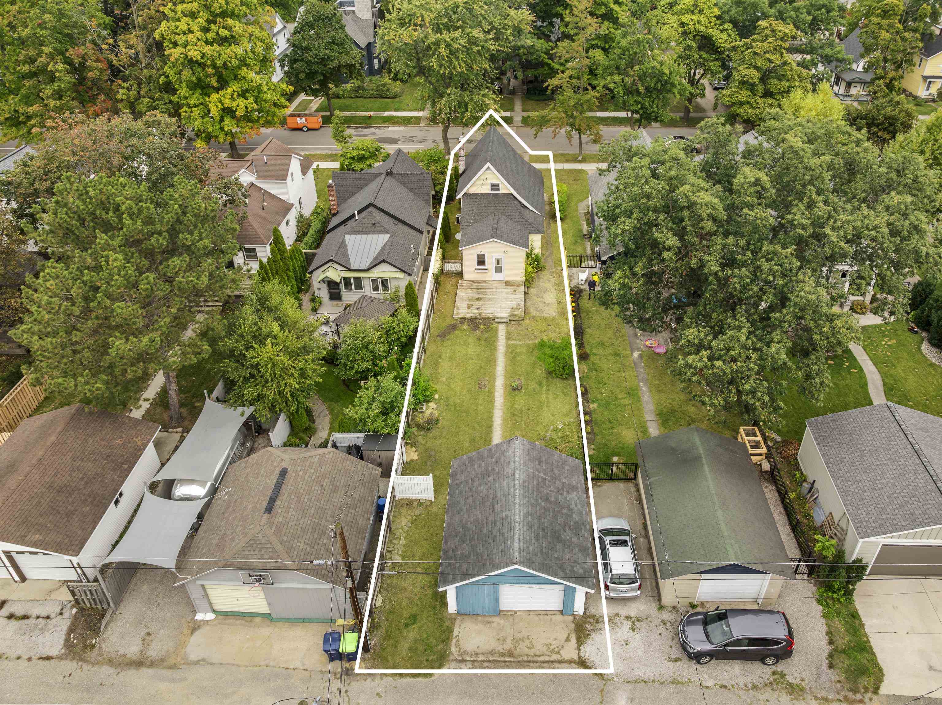 Photo 3 of Single family home for sale at 242 E 10th Street, Traverse City, MI 49684 | MLS# 78080074042 | Listing updated on 2026-10-04