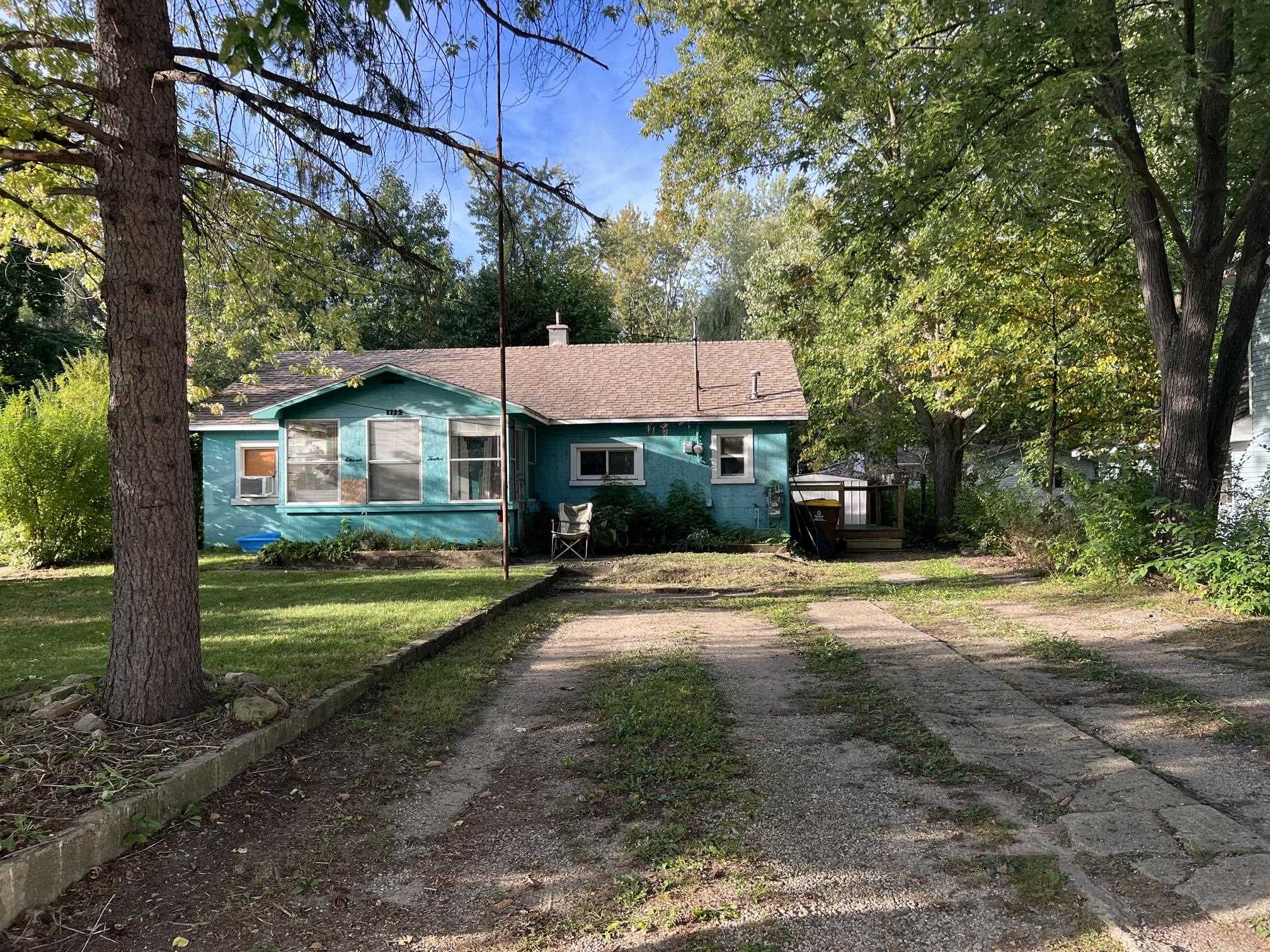 Photo 2 of Single family home for sale at 1112 Harold St, Mount Pleasant, MI 48858 | MLS# 79080074055 | Listing updated on 2026-10-07