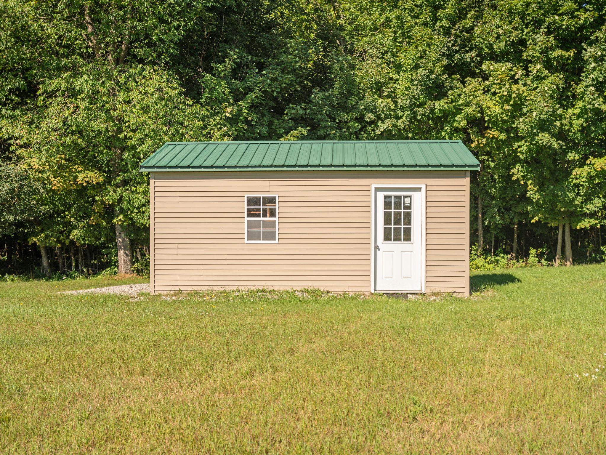 Photo 4 of Single family home for sale at 8157 Crisp Rd, Williamsburg, MI 49690 | MLS# 78080074065 | Listing updated on 2026-10-03