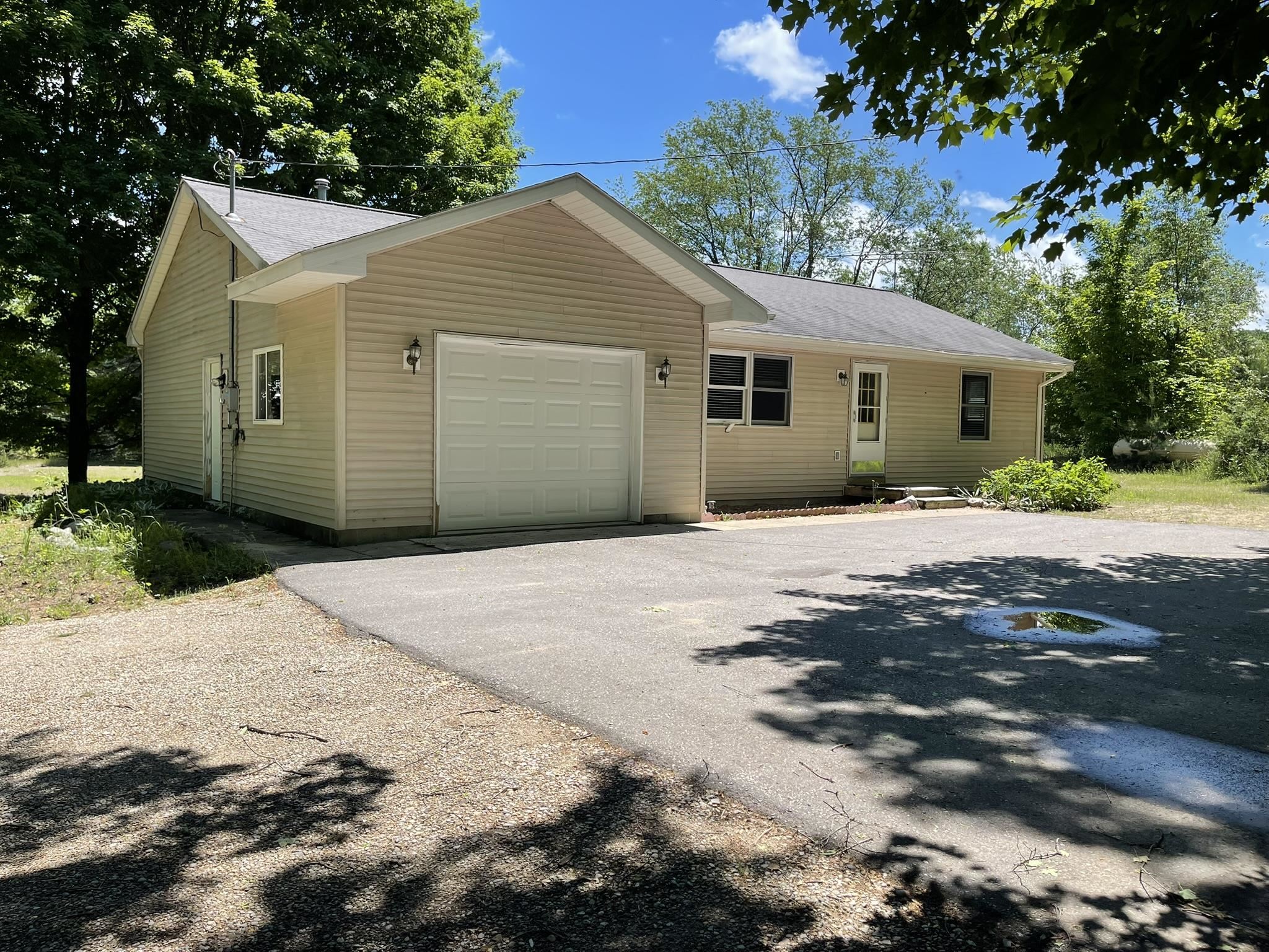 Photo 1 of Single family home for sale at 10511 Lake Of The Woods Rd, Mancelona, MI 49659 | MLS# 79080074072 | Listing updated on 2026-10-03