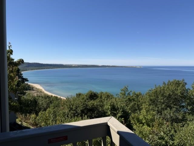 Listing Photo 4 - Condo for sale in building located at 8d Pinnacle Pl, Glen Arbor, MI 49636