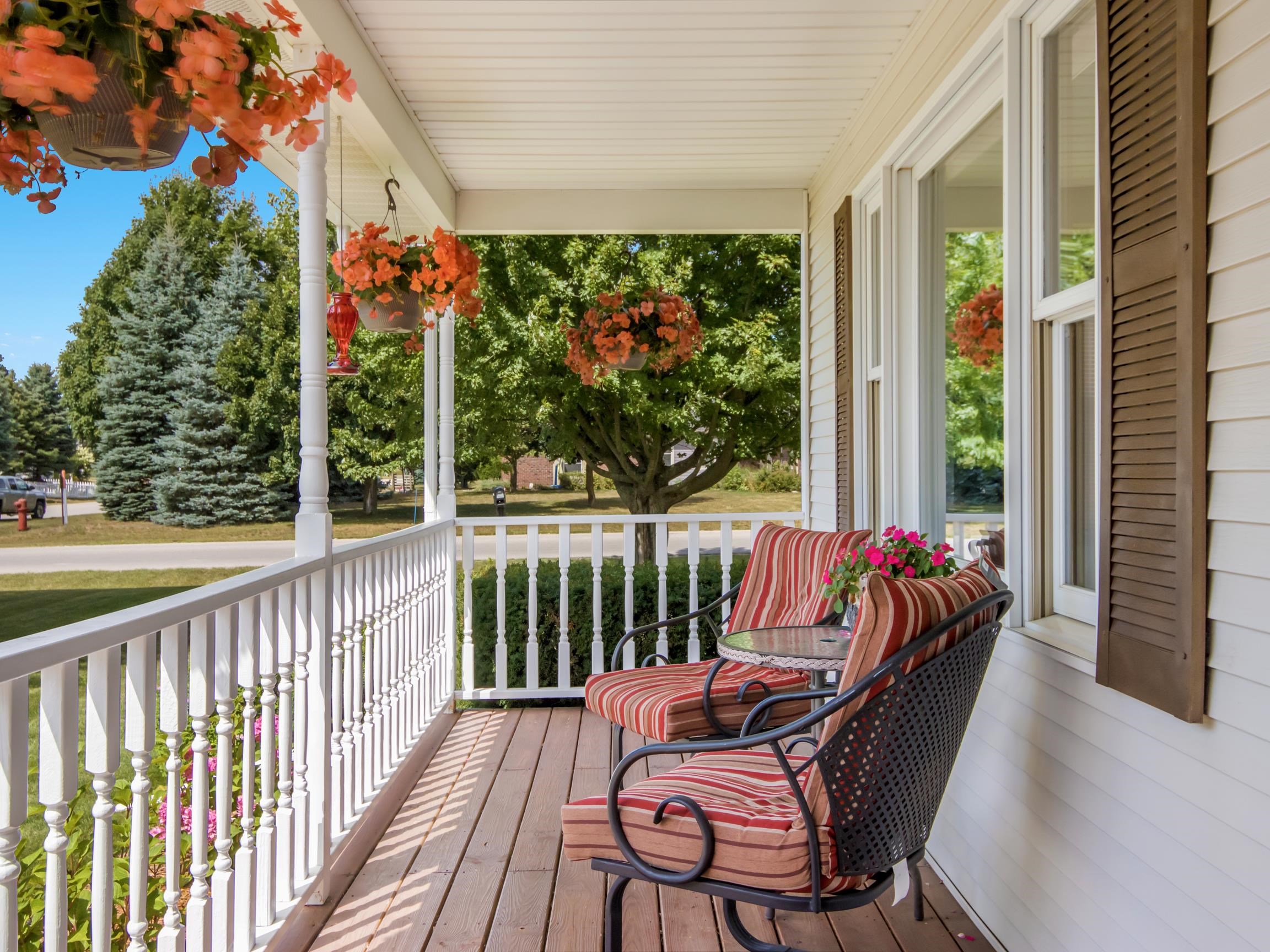 Photo 3 of Single family home for sale at 3484 E Colonial Dr, Traverse City, MI 49685 | MLS# 78080074082 | Listing updated on 2026-10-04