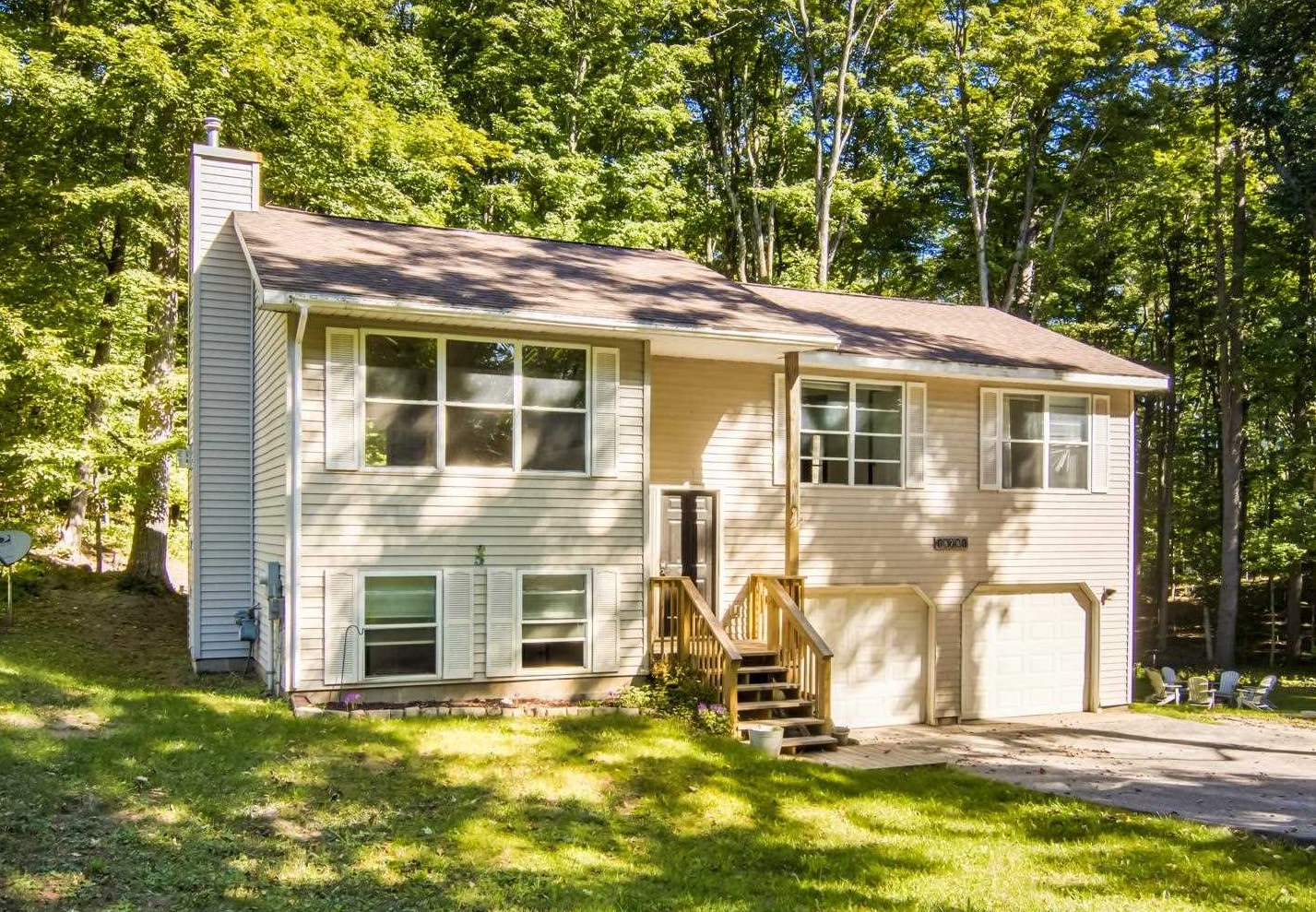 Photo 1 of Single family home for sale at 18781 Lakewood Cir, Lake Ann, MI 49650 | MLS# 78080074106 | Listing updated on 2026-10-04