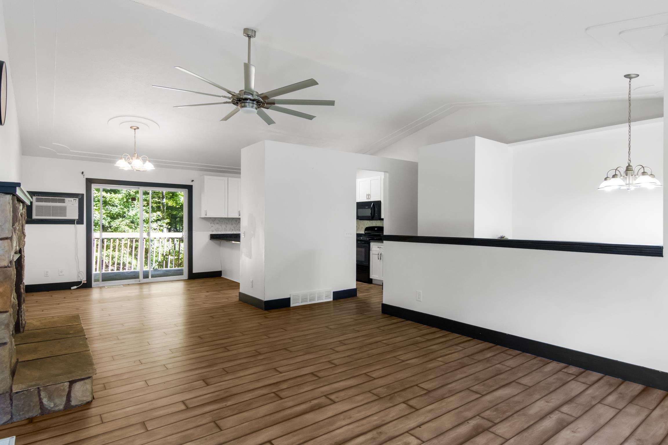 Photo 4 of Single family home for sale at 18781 Lakewood Cir, Lake Ann, MI 49650 | MLS# 78080074106 | Listing updated on 2026-10-04
