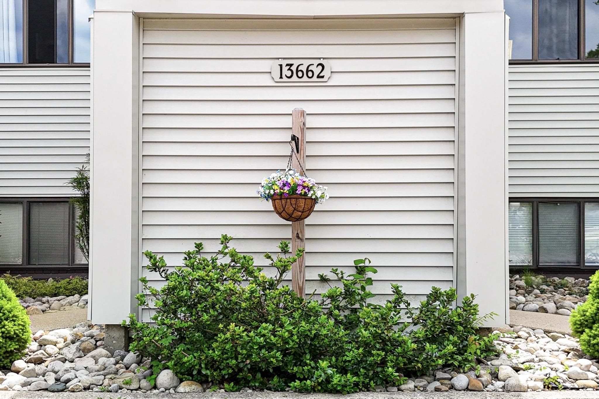 Photo 4 of Condo for sale at 13662 S Thorn Crk Dr, Traverse City, MI 49684 | MLS# 78080074113 | Listing updated on 2026-10-04