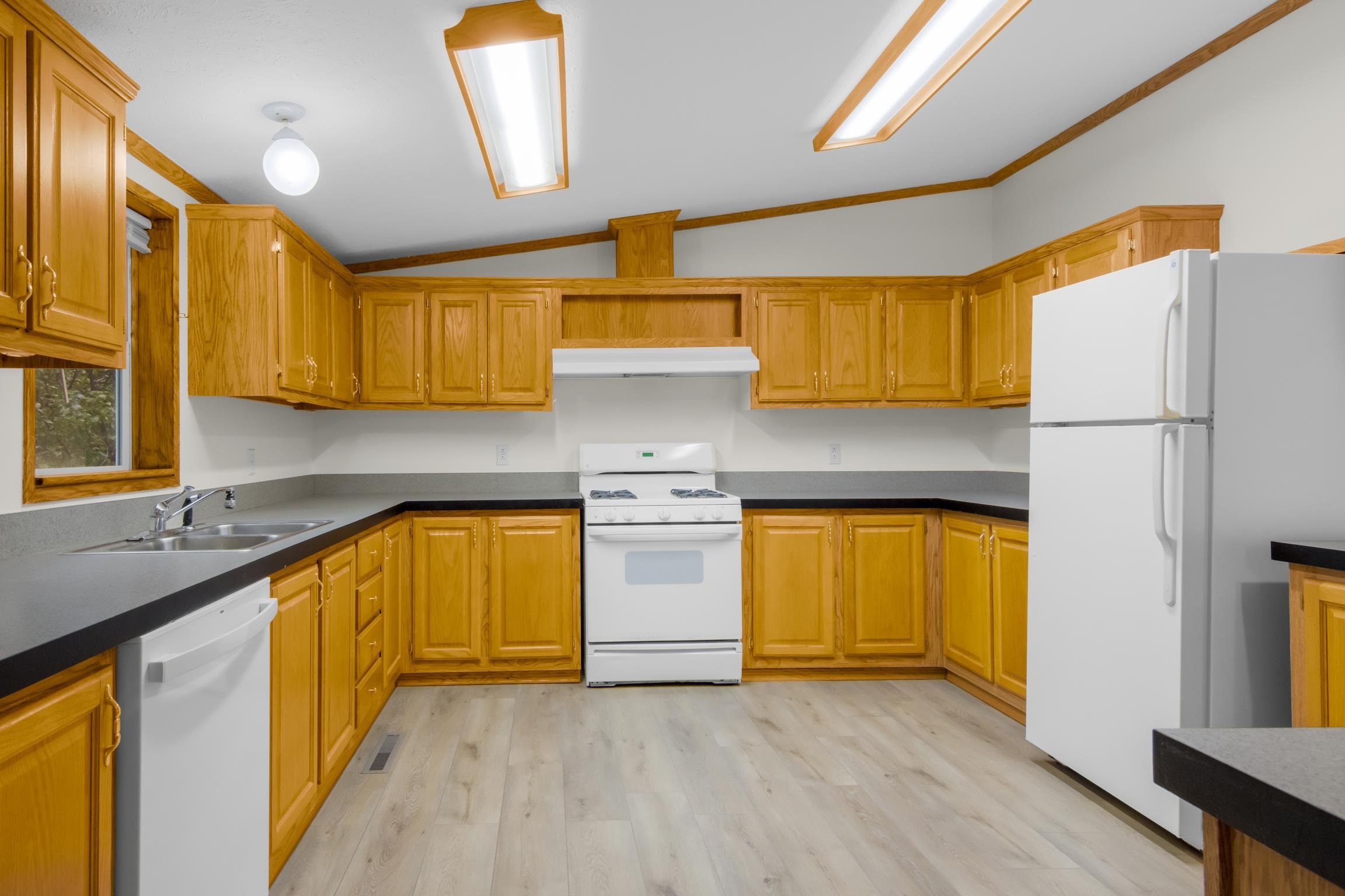 Photo 4 of Single family home for sale at 10995 Stacey Aly, Honor, MI 49640 | MLS# 78080074115 | Listing updated on 2026-10-07