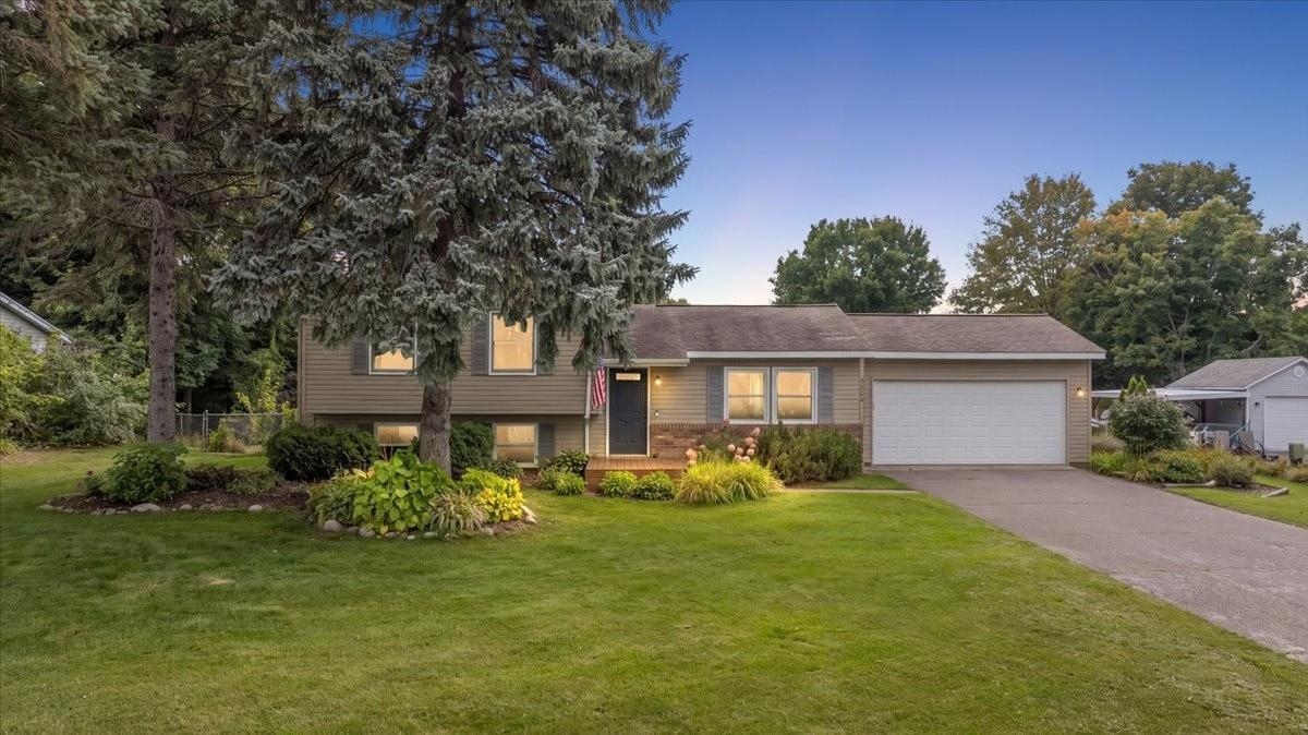 Photo 2 of Single family home for sale at 3804 Timberwolf Dr #Lot: 46, Traverse City, MI 49684 | MLS# 80074124 | Listing updated on 2026-10-05