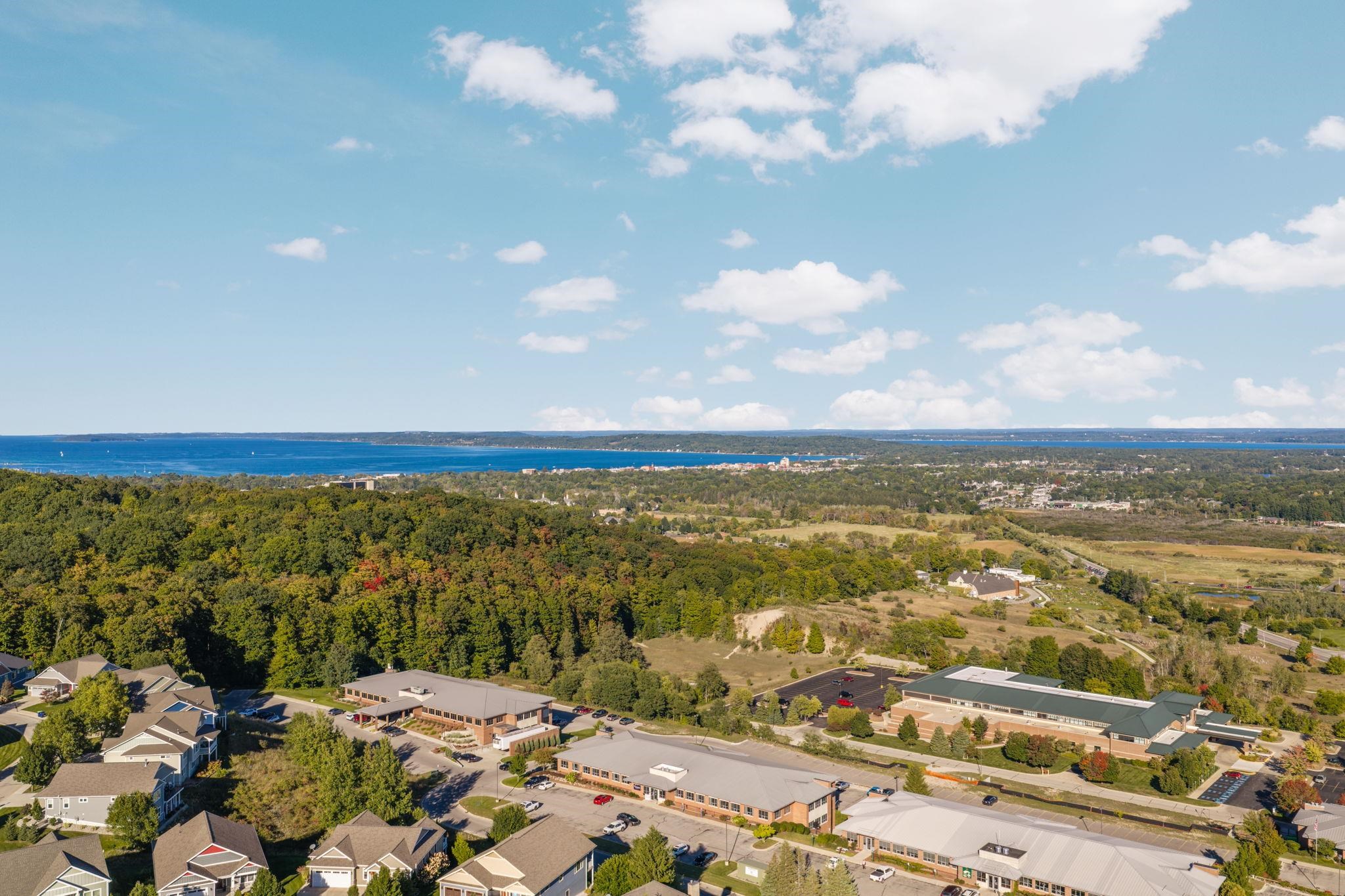 Listing Photo 5 - Condo for sale in building located at 22 Tribeca Ct, Traverse City, MI 49684