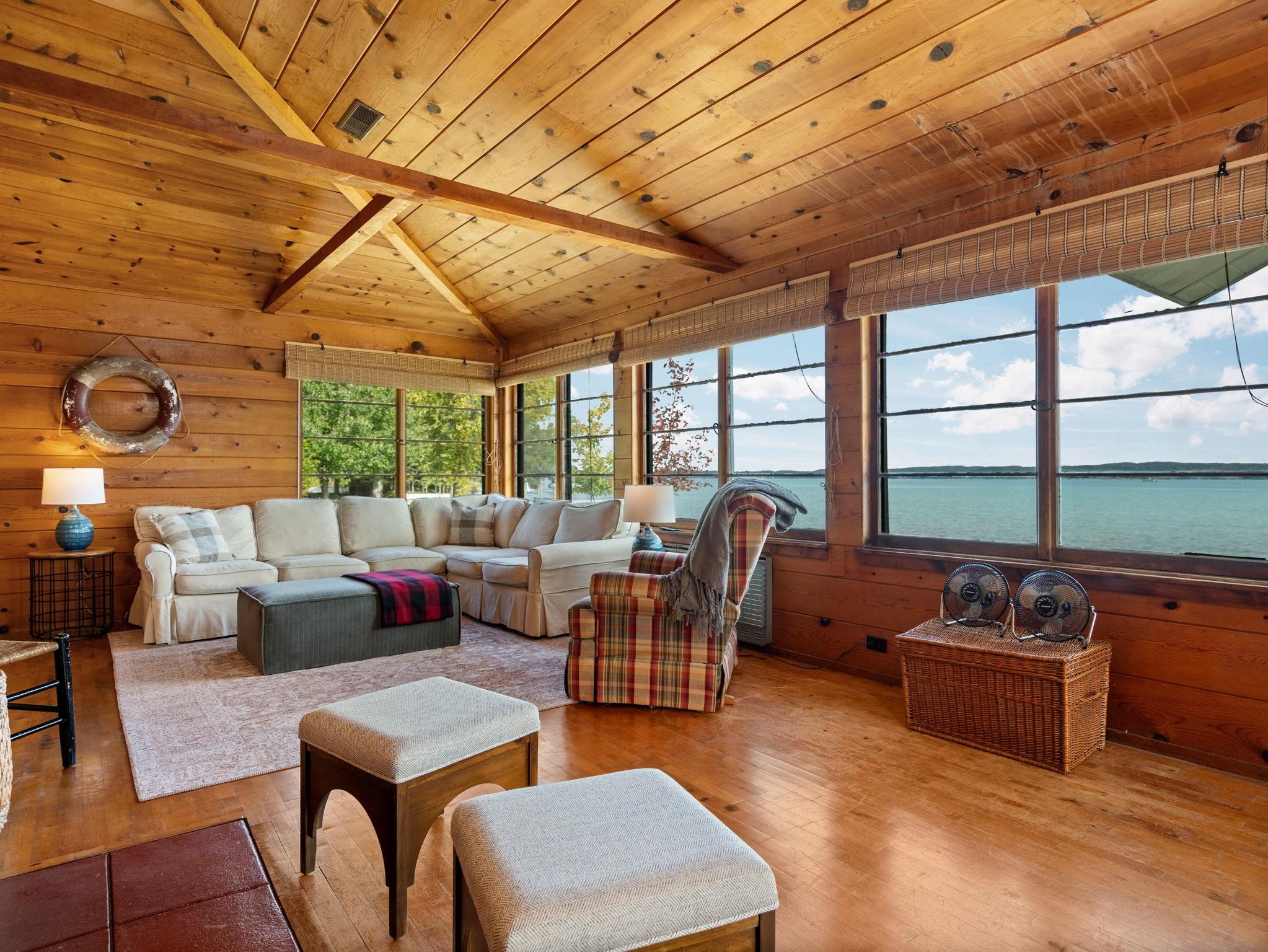 Photo 4 of Single family home for sale at 12147 SW Torch Lake Dr, Rapid City, MI 49676 | MLS# 78080074132 | Listing updated on 2026-10-07