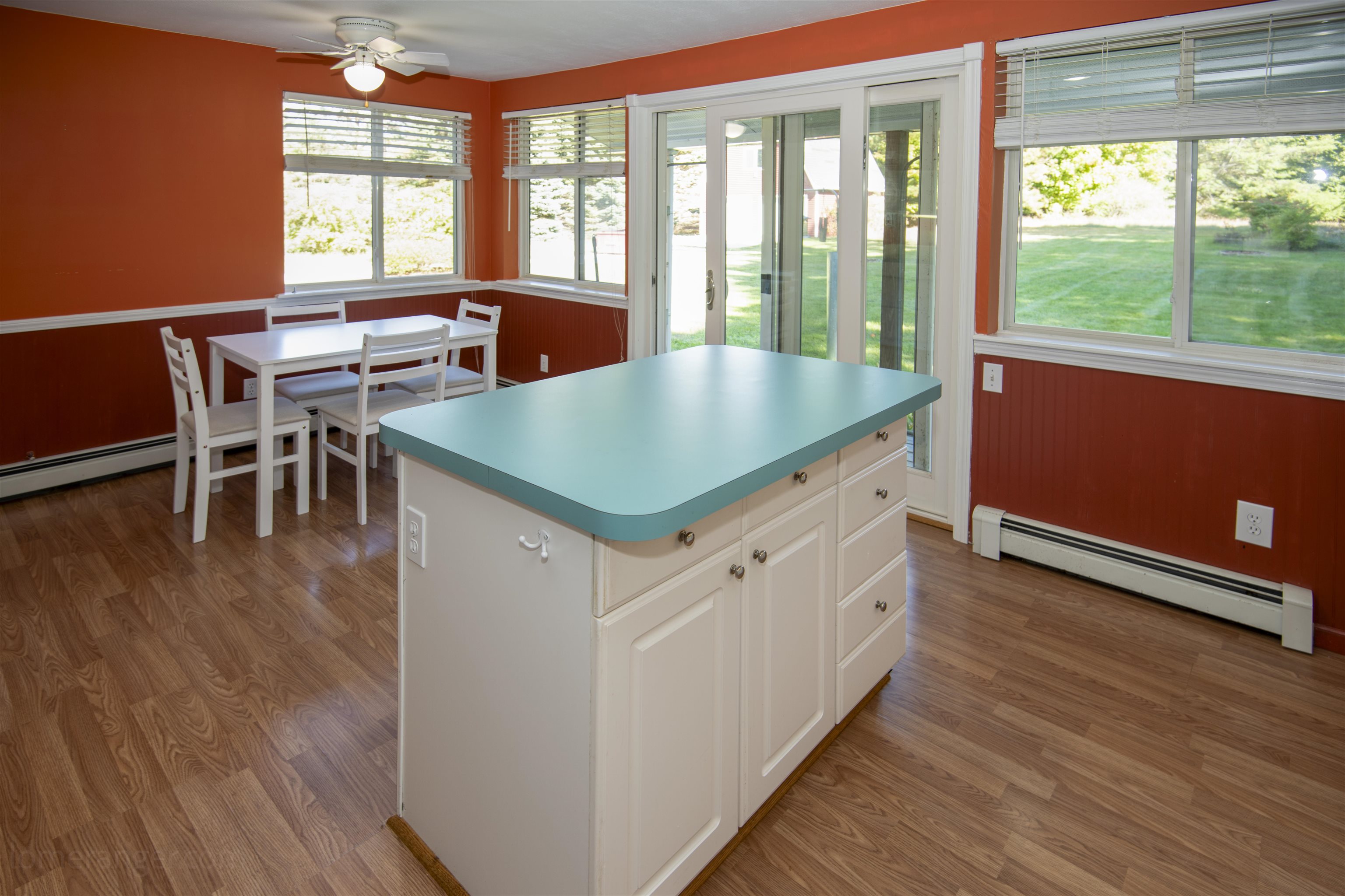Photo 4 of Single family home for sale at 3018 N US 31, Kewadin, MI 49648 | MLS# 78080074143 | Listing updated on 2026-10-07