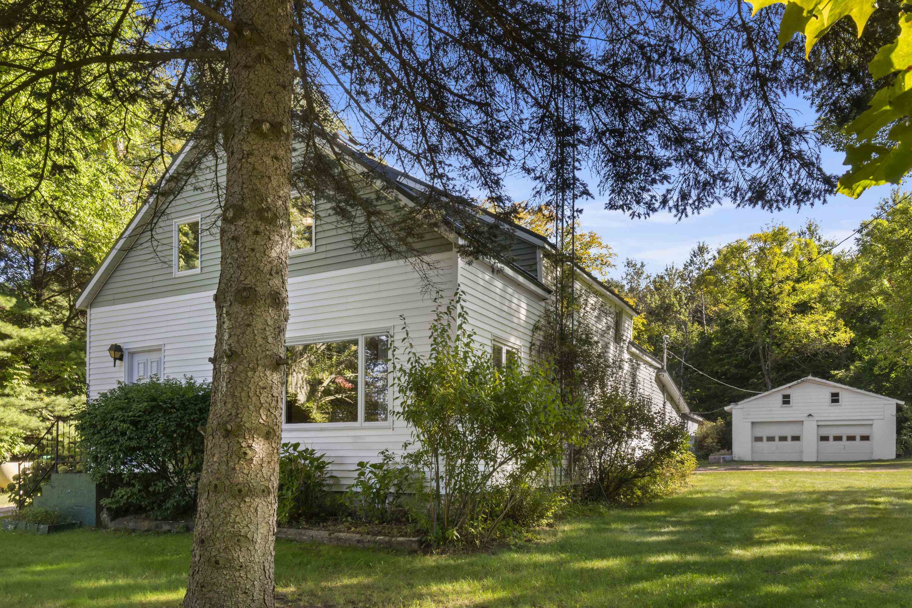 Photo 2 of House for sale at 2683 Forrest Rd, Frankfort, MI 49635 | MLS# 80074144 | Listing updated on 2026-10-07