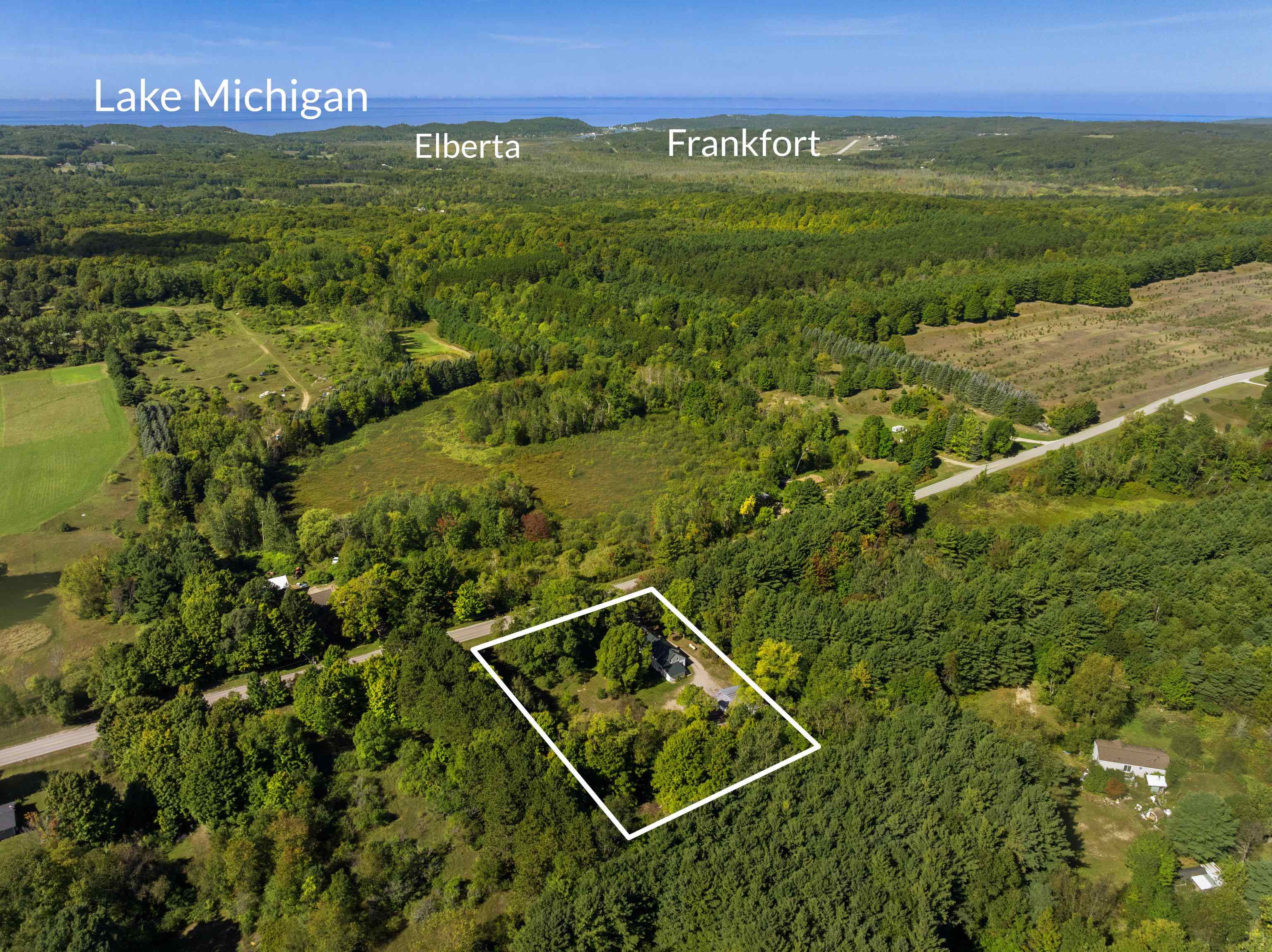 Photo 4 of House for sale at 2683 Forrest Rd, Frankfort, MI 49635 | MLS# 80074144 | Listing updated on 2026-10-07