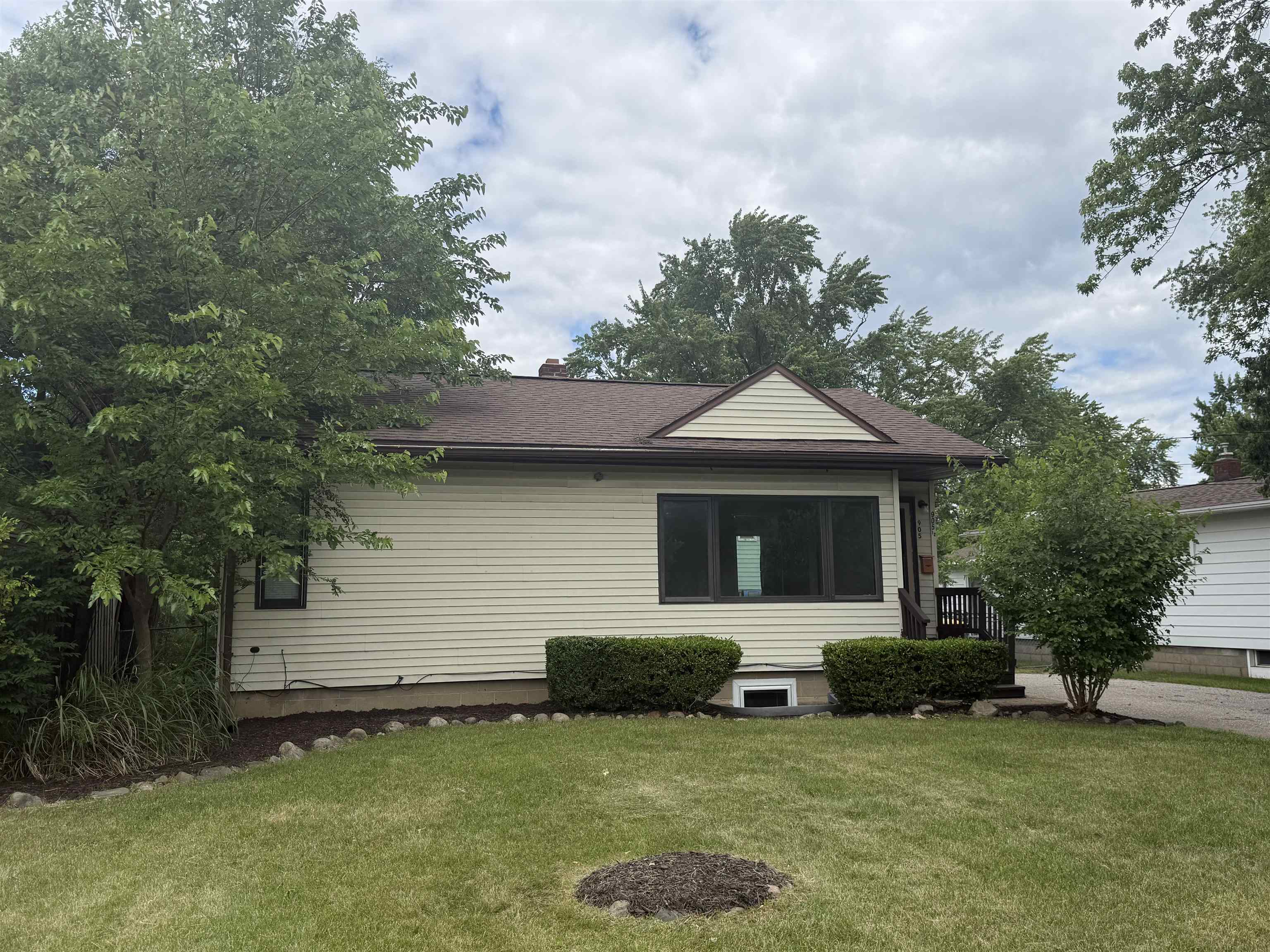 Single family home for sale at 905 E High, Mount Pleasant, MI 48858 | MLS# 79080074174