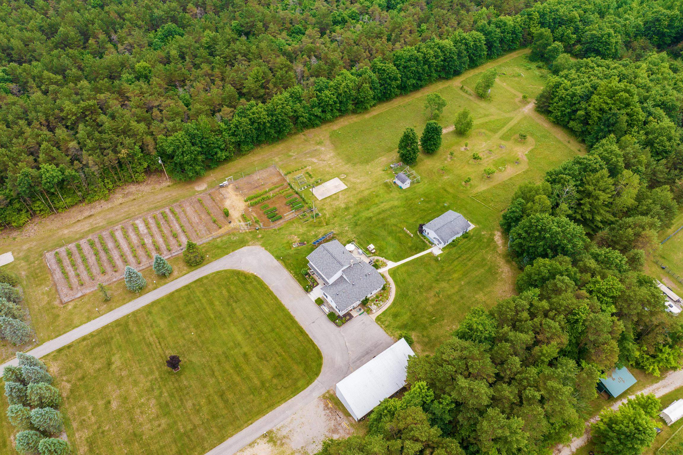 Photo 4 of Multi family home for sale at 9270 S M 37, Buckley, MI 49620 | MLS# 78080074181 | Listing updated on 2026-10-05