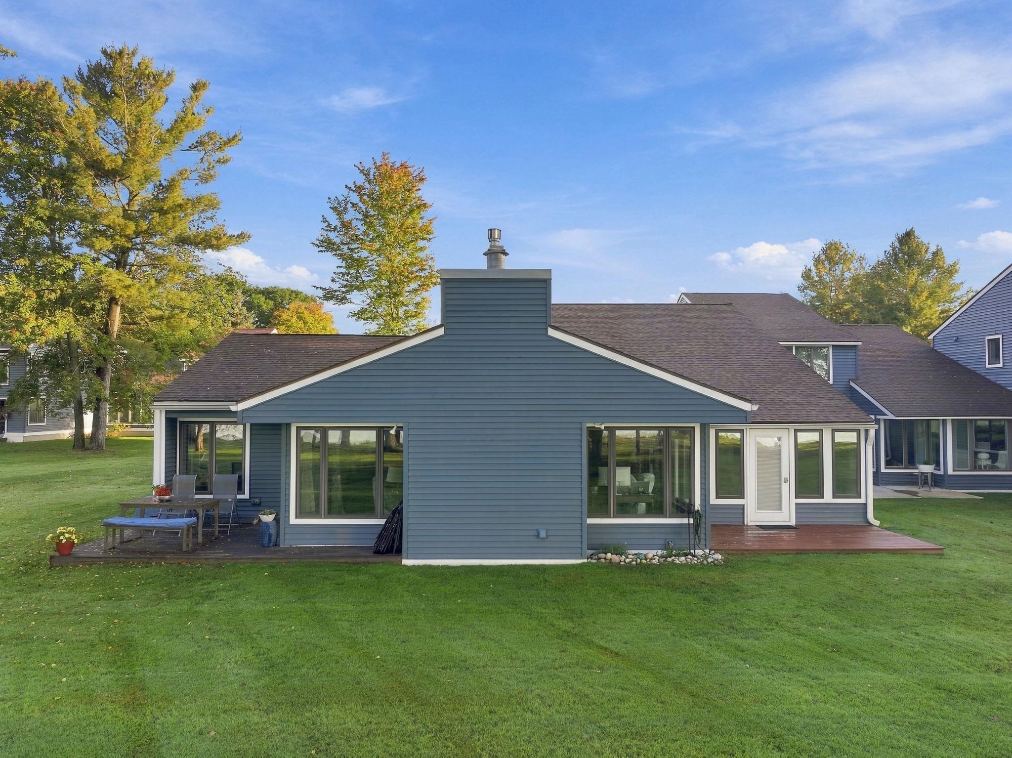 Photo 4 of Condo for sale at 107 N Shore Dr, Cadillac, MI 49601 | MLS# 78080074206 | Listing updated on 2026-10-06