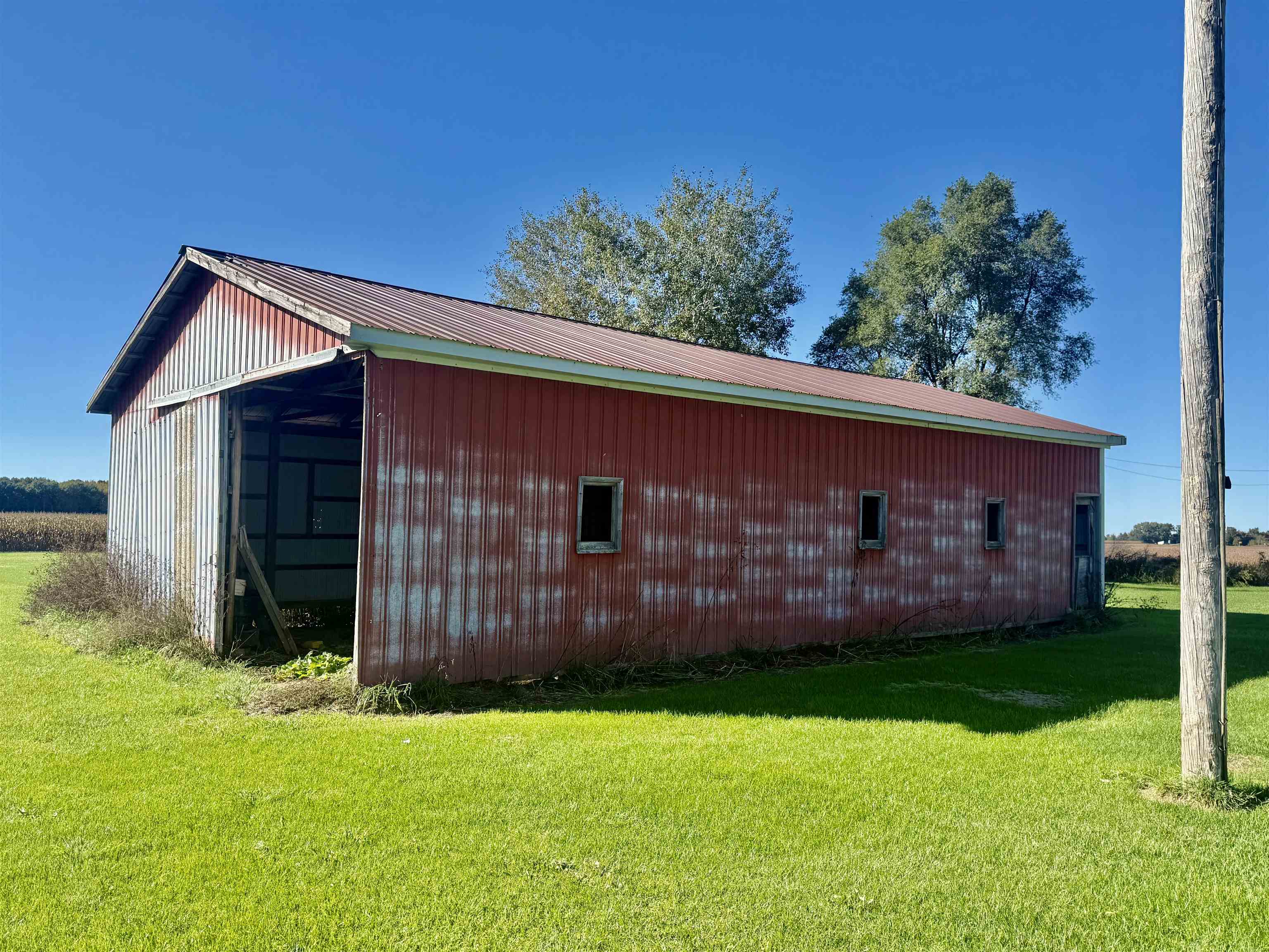 Photo 4 of Single family home for sale at 5688 S Baldwin Rd, Ashley, MI 48806 | MLS# 79080074207 | Listing updated on 2026-10-05