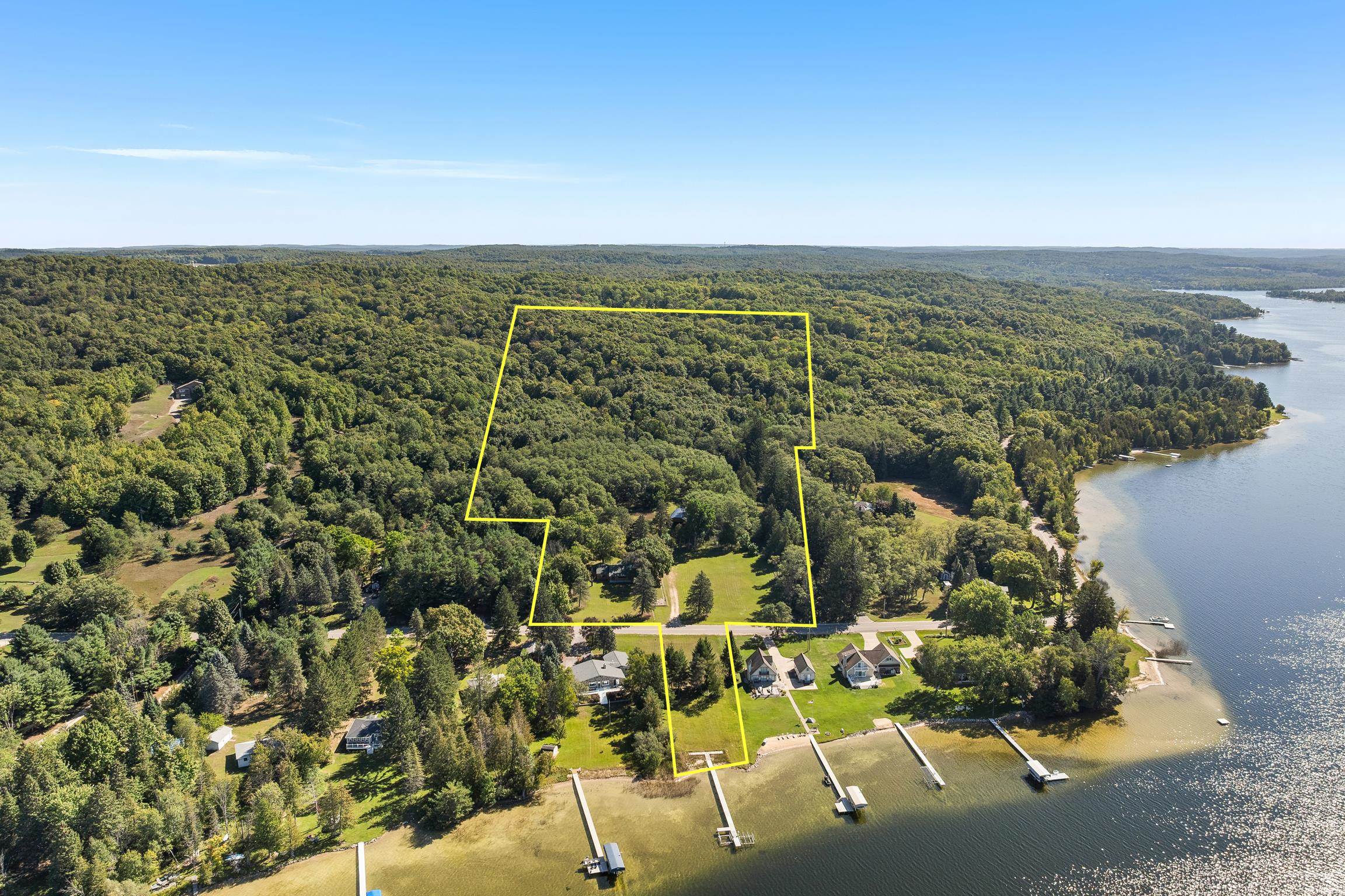 Photo 1 of Single family home for sale at 418 N Intermediate Lake Rd, Central Lake, MI 49622 | MLS# 78080074210 | Listing updated on 2026-10-06