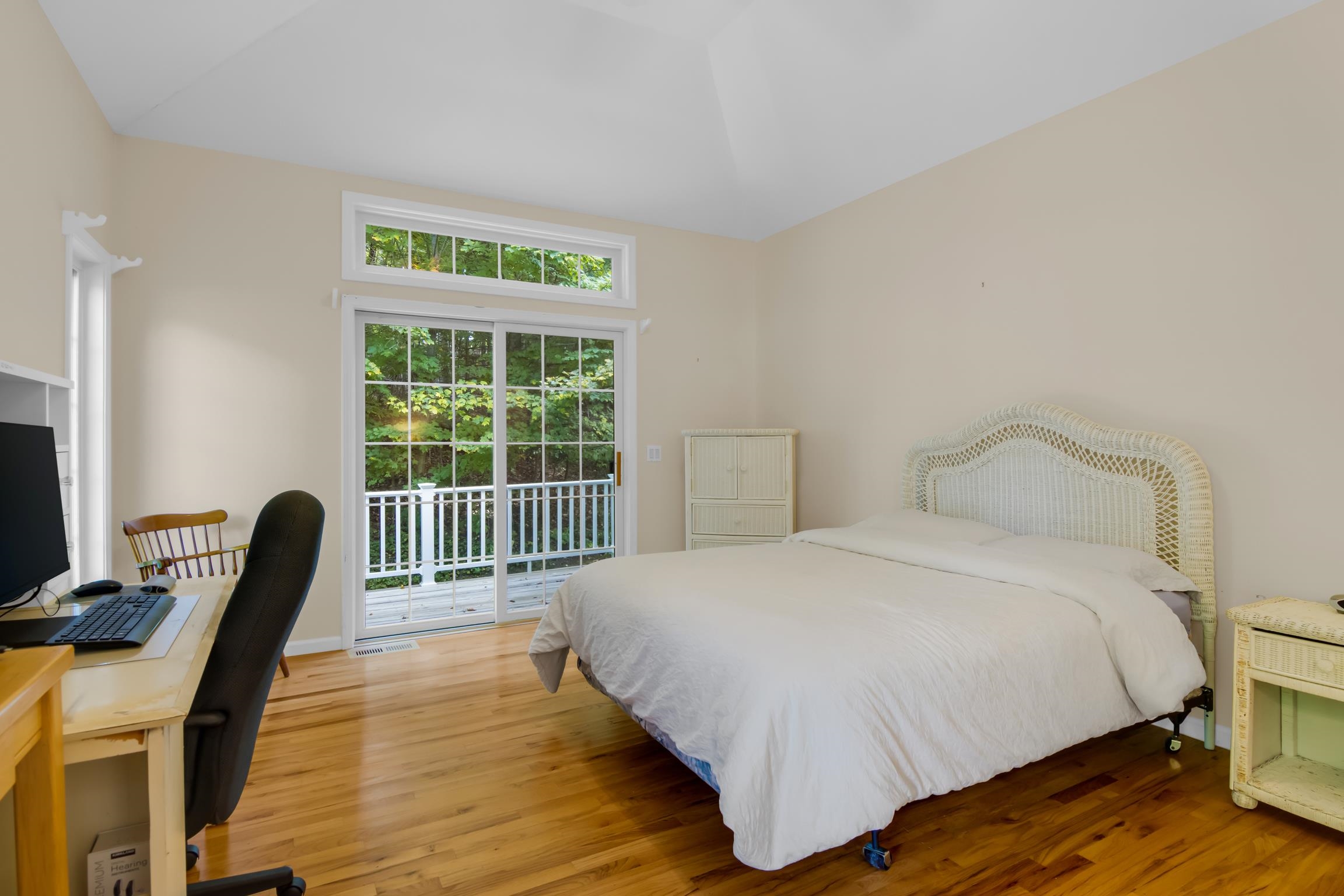 Photo 4 of Single family home for sale at 6222 S Westwood Pkwy, Suttons Bay, MI 49682 | MLS# 78080074211 | Listing updated on 2026-10-07