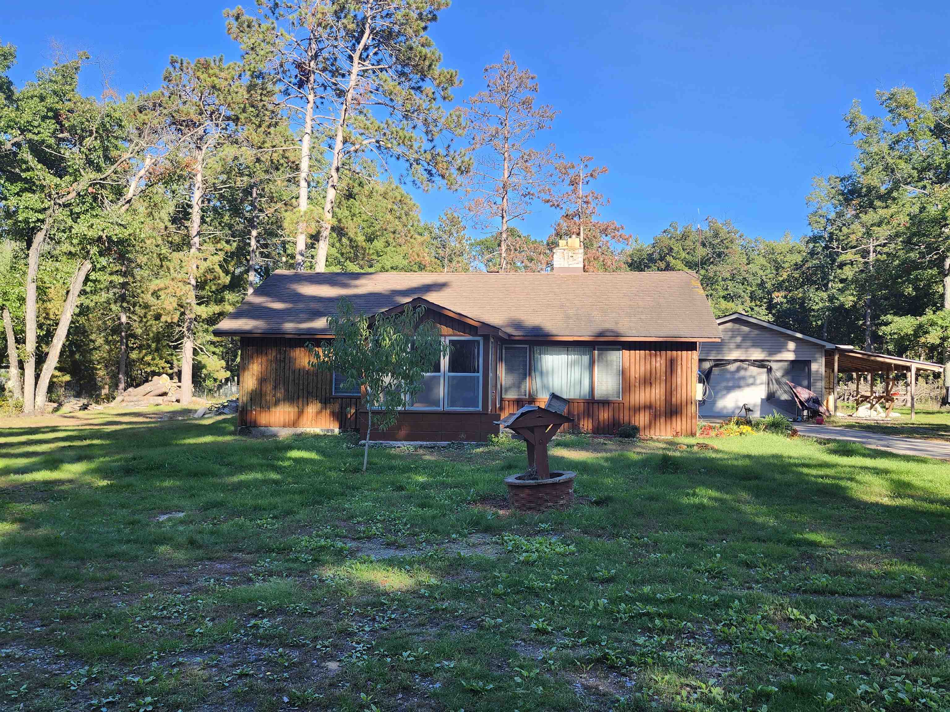 Photo 2 of Single family home for sale at 5810 E Esmond Rd, Hale, MI 48739 | MLS# 77080074212 | Listing updated on 2026-10-06