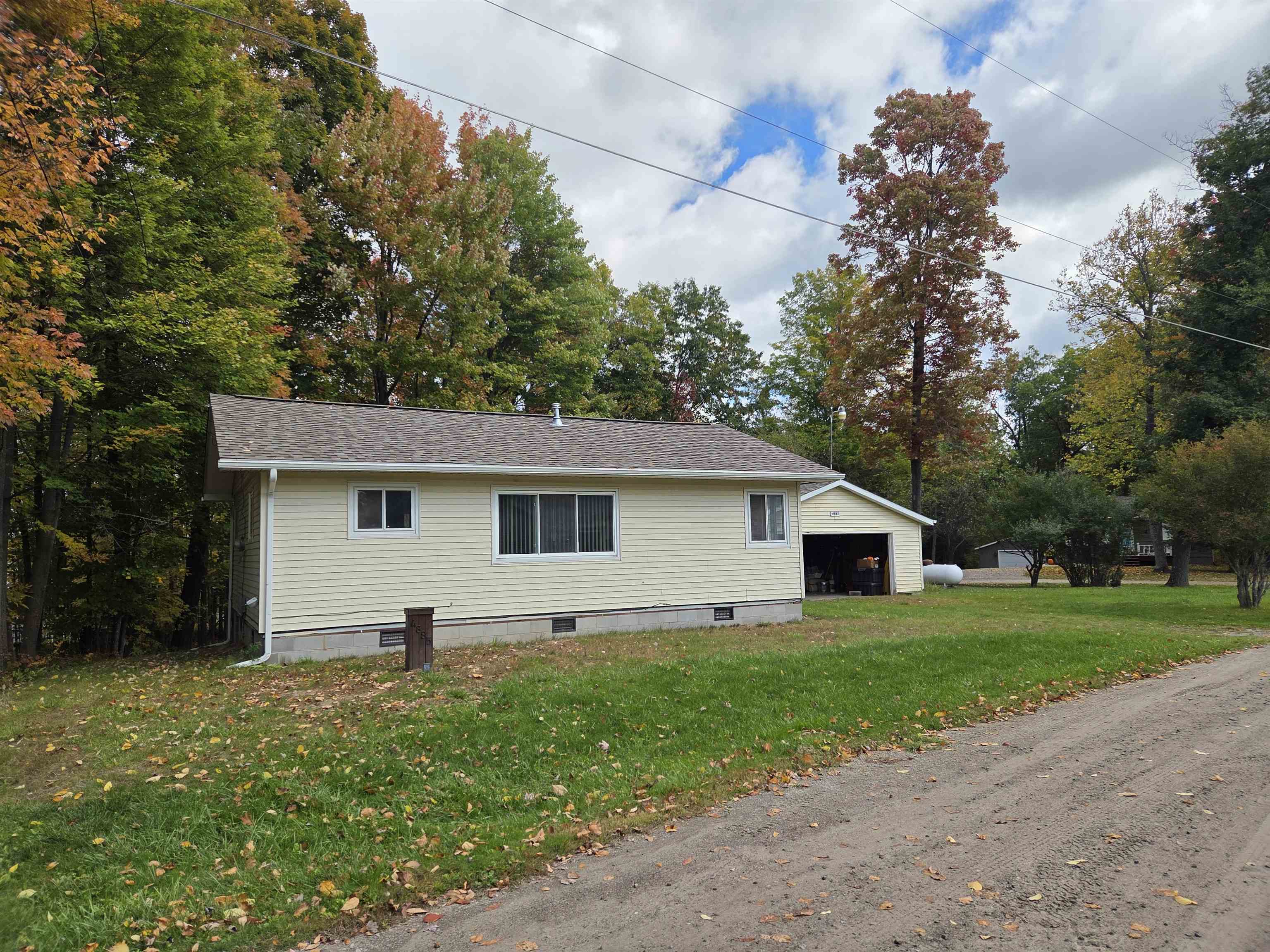 Photo 3 of Single family home for sale at 4885 Lewis, Lupton, MI 48635 | MLS# 77080074216 | Listing updated on 2026-10-07