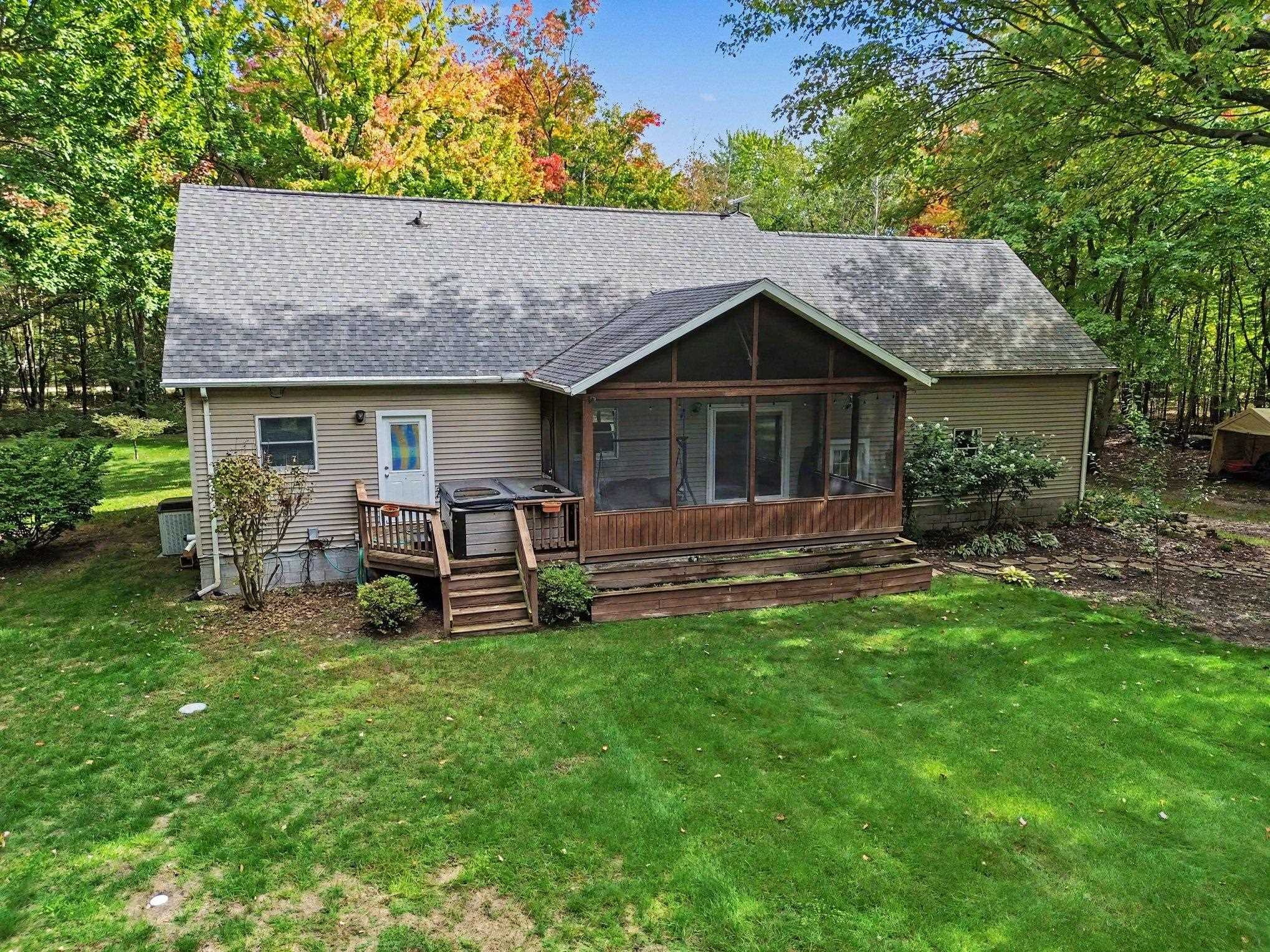 Photo 2 of Single family home for sale at 3722 S Alamando Rd, Saint Louis, MI 48880 | MLS# 79080074232 | Listing updated on 2026-10-08