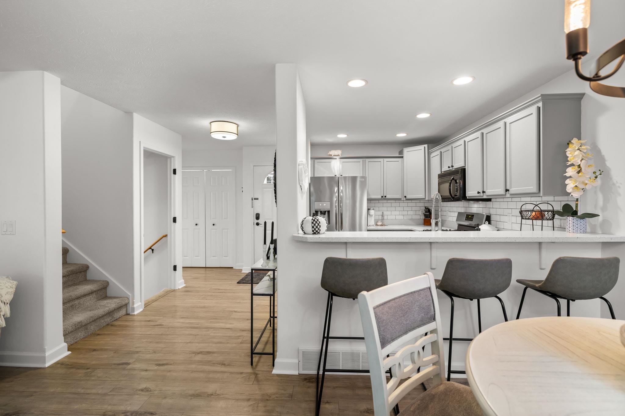 Photo 4 of Condo for sale at 4114 Sherwood Forest Dr, Traverse City, MI 49686 | MLS# 78080074233 | Listing updated on 2026-10-06
